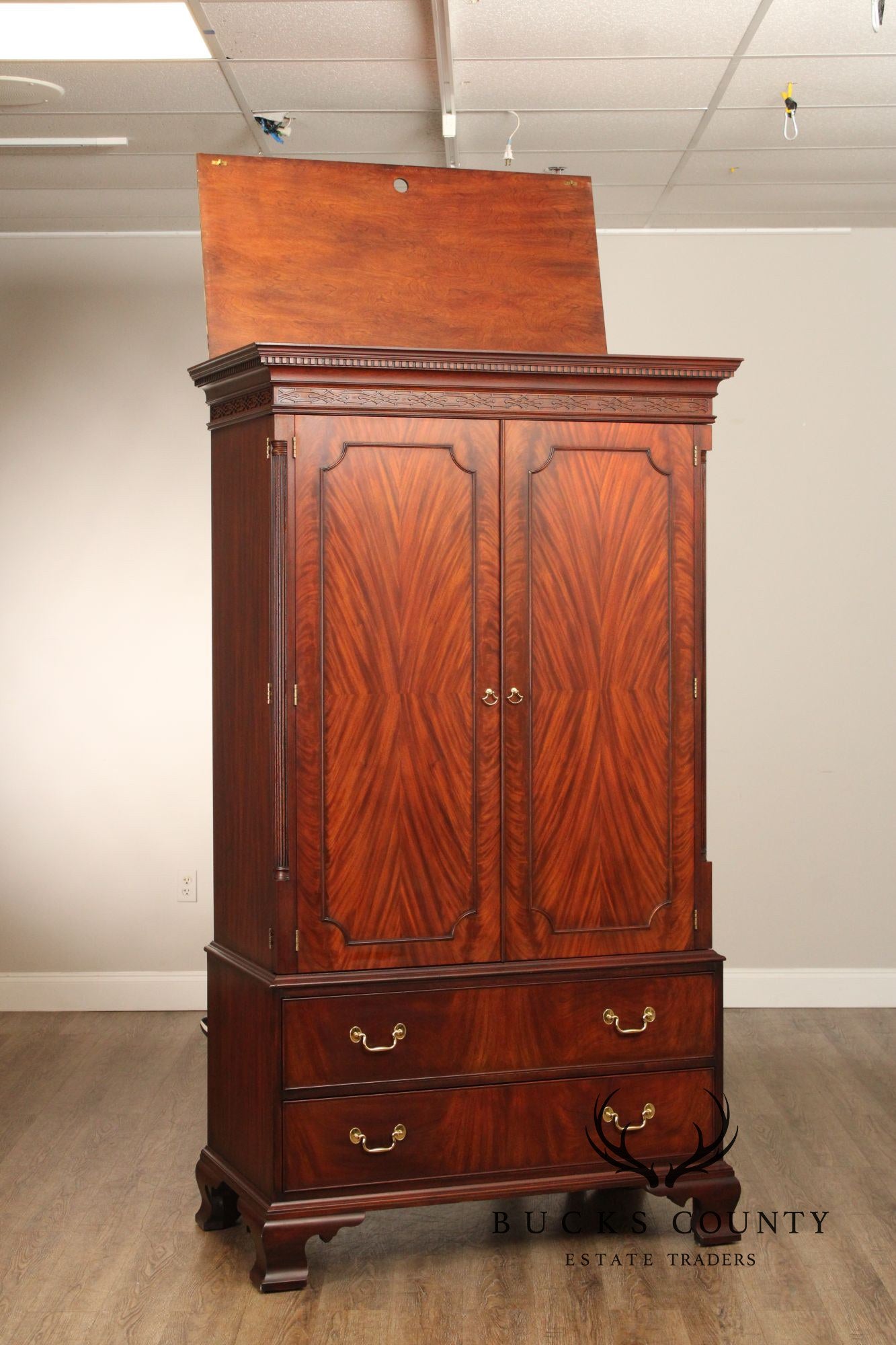 Henkel Harris Georgian Style Mahogany Armoire