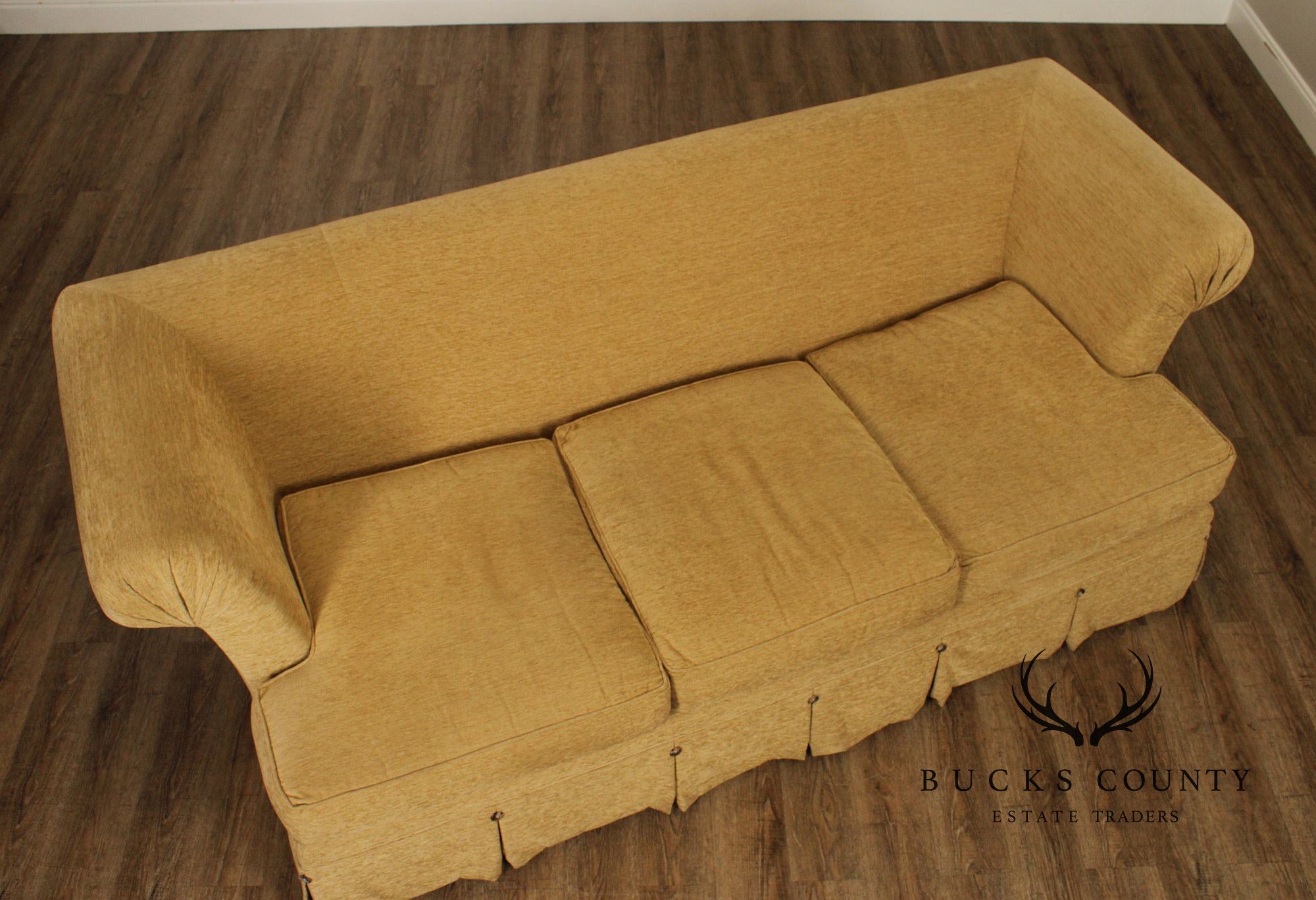 Raymond Waites For Lane Upholstery Traditional Skirted Sofa