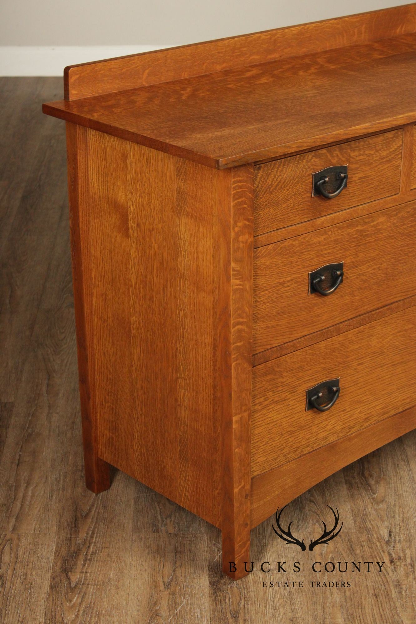 Stickley Mission Collection Harvey Ellis Oak Seven Drawer Dresser