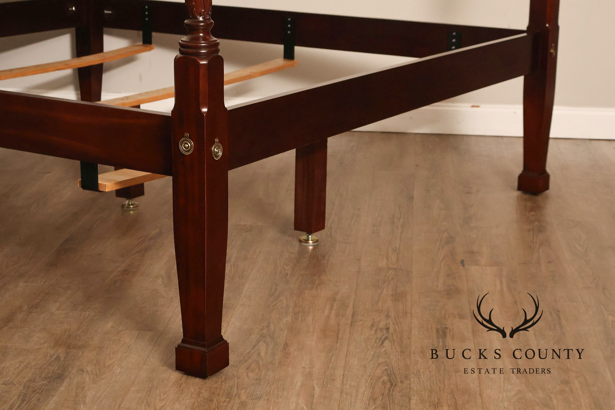 Craftique Mebane Rice Traditional Mahogany King Four Poster Bed