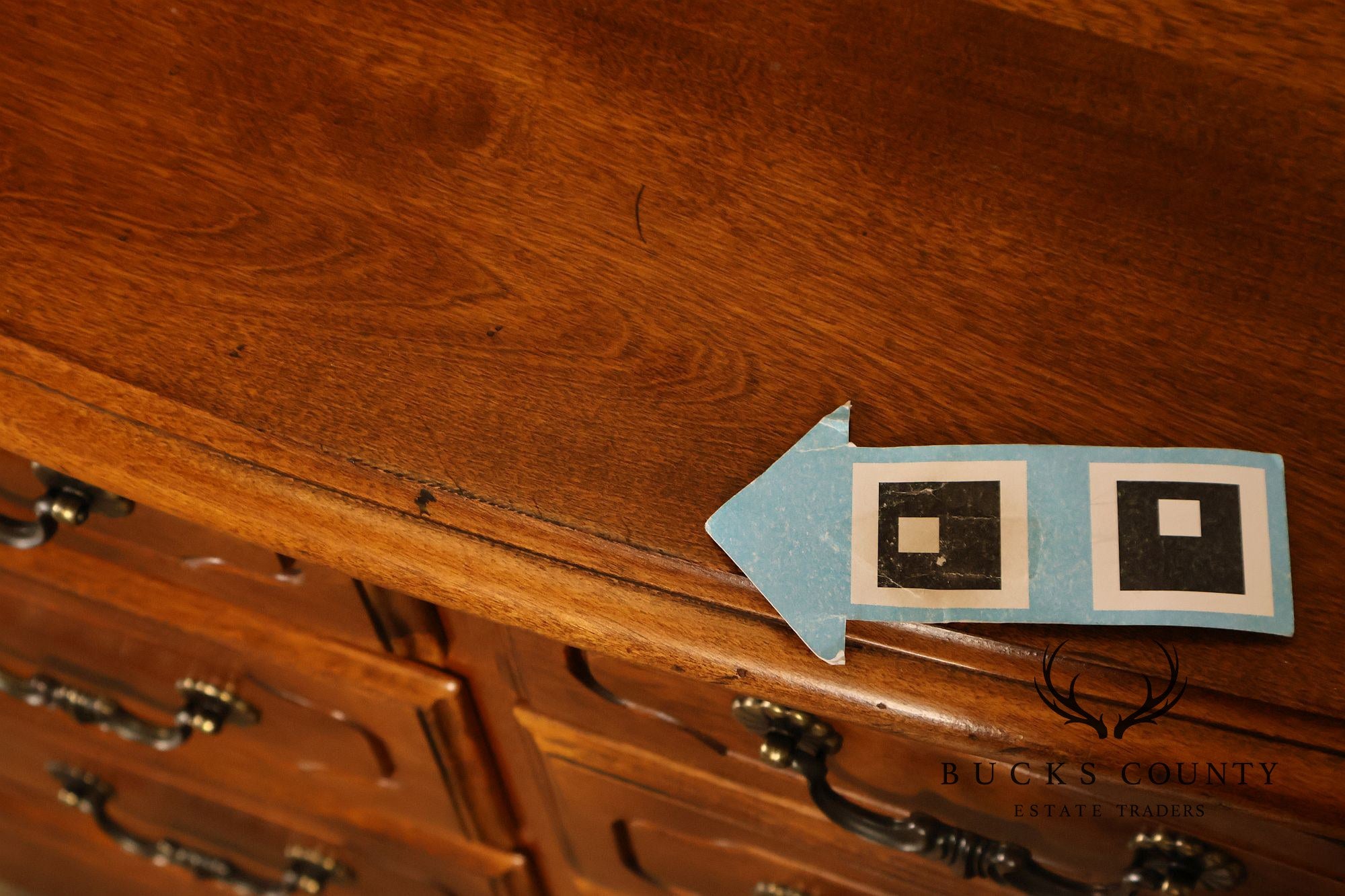 Ethan Allen Country French Maple And Birchwood Eight Drawer Dresser