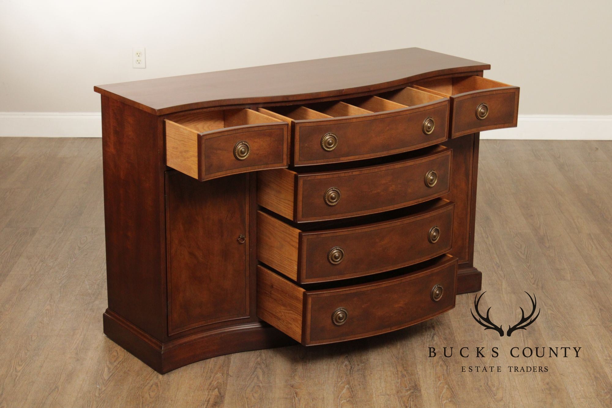 Old Colony Furniture Mahogany Serpentine Buffet Sideboard