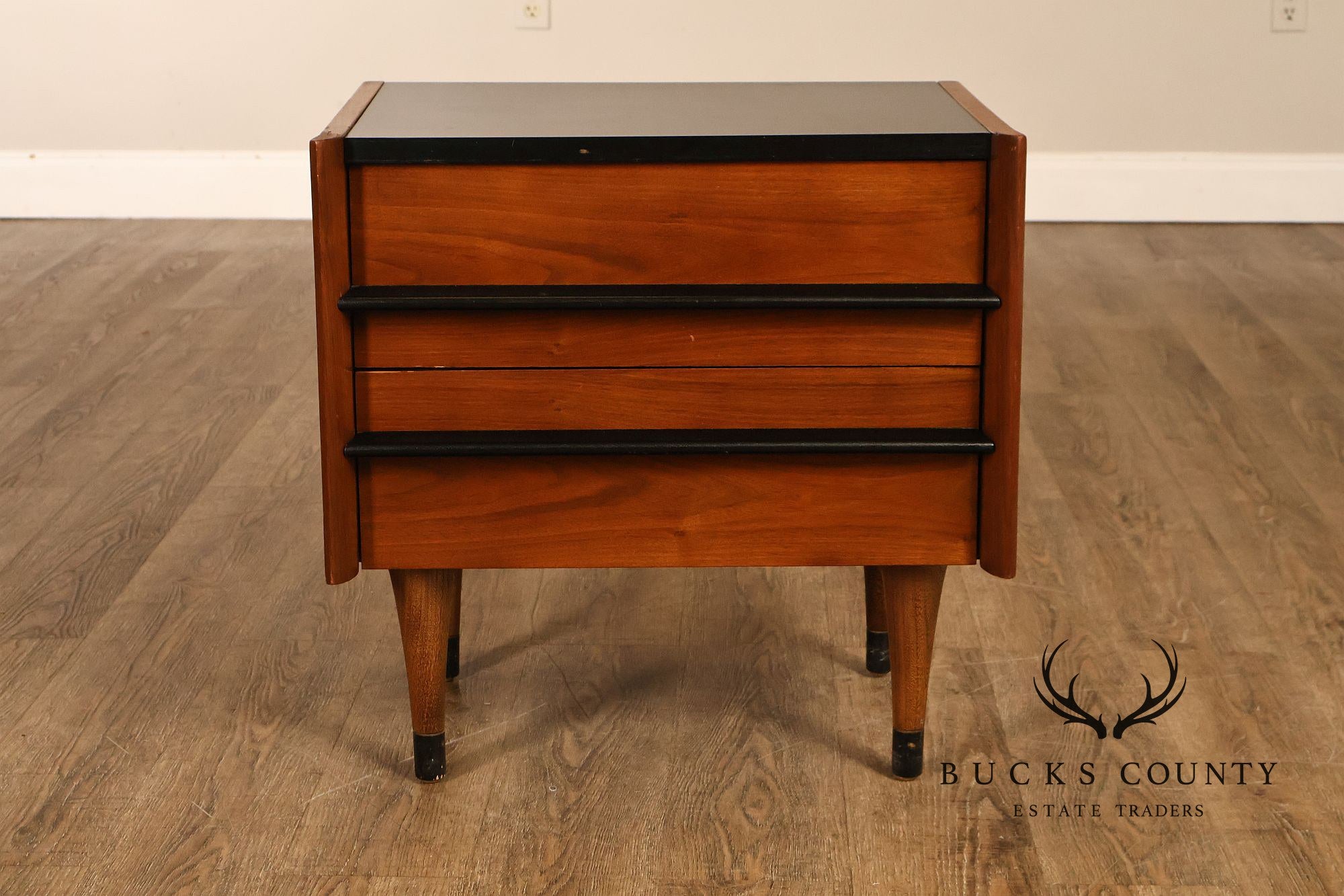 American of Martinsville Mid Century Modern Pair of Nightstands