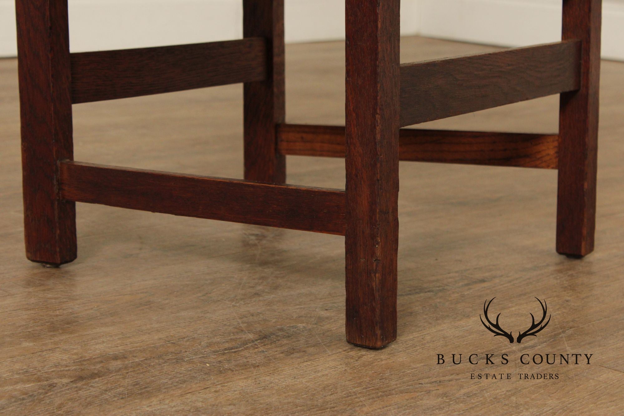 Knaus Meisterwerk Furniture Mission Oak Side Chair