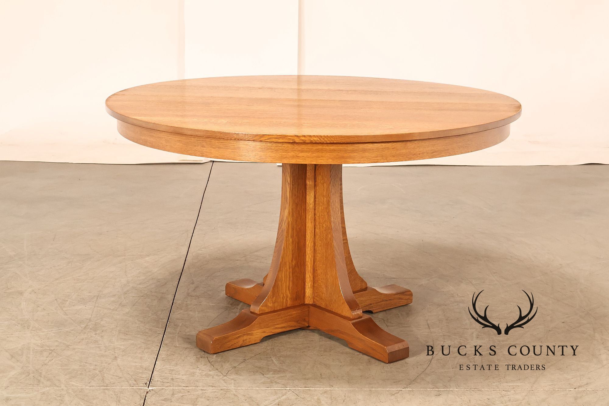 Stickley Mission Collection Round Oak Extension Dining Table With 3 Leaves In 35 Fayetteville Finish