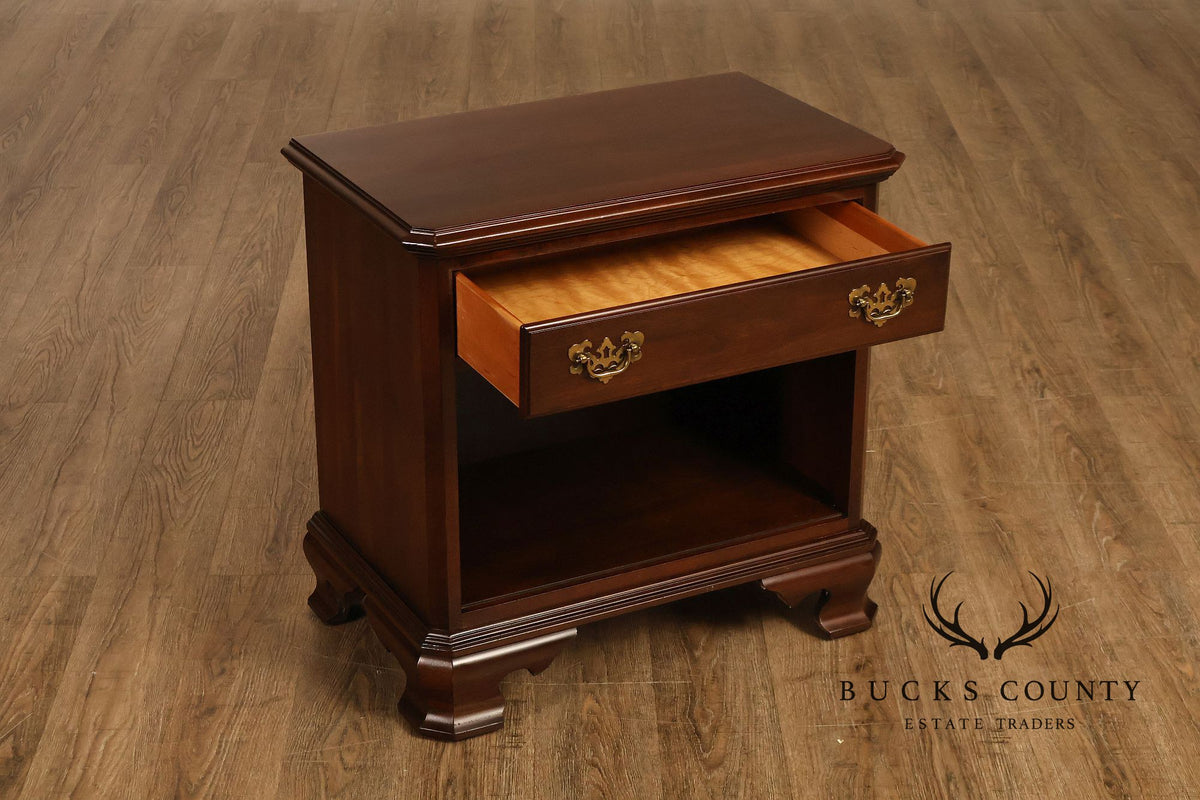 Ethan Allen 'Georgian Court' Pair of Cherry Open Nightstands