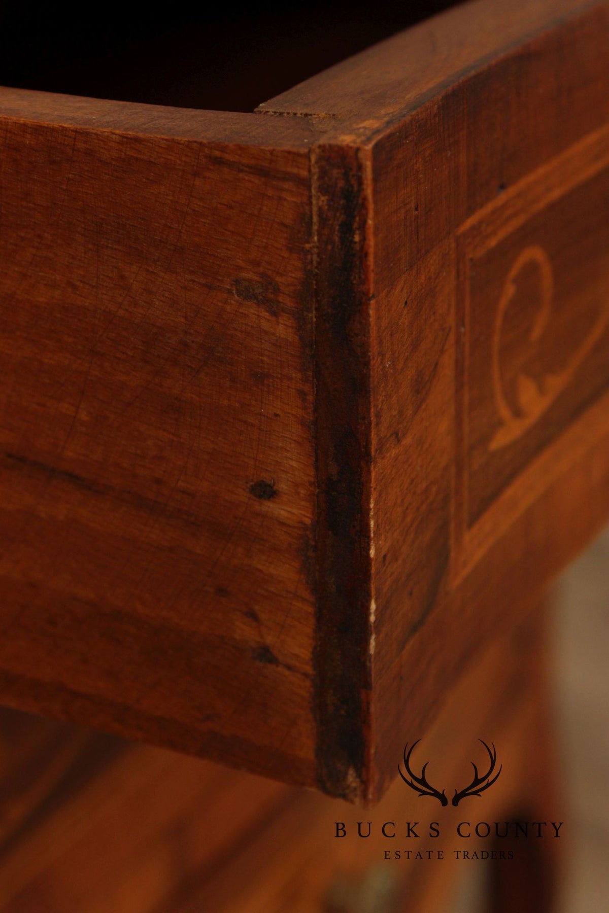 Antique Italian Inlaid Walnut Pair Of Bombe Commodes Or Nightstands