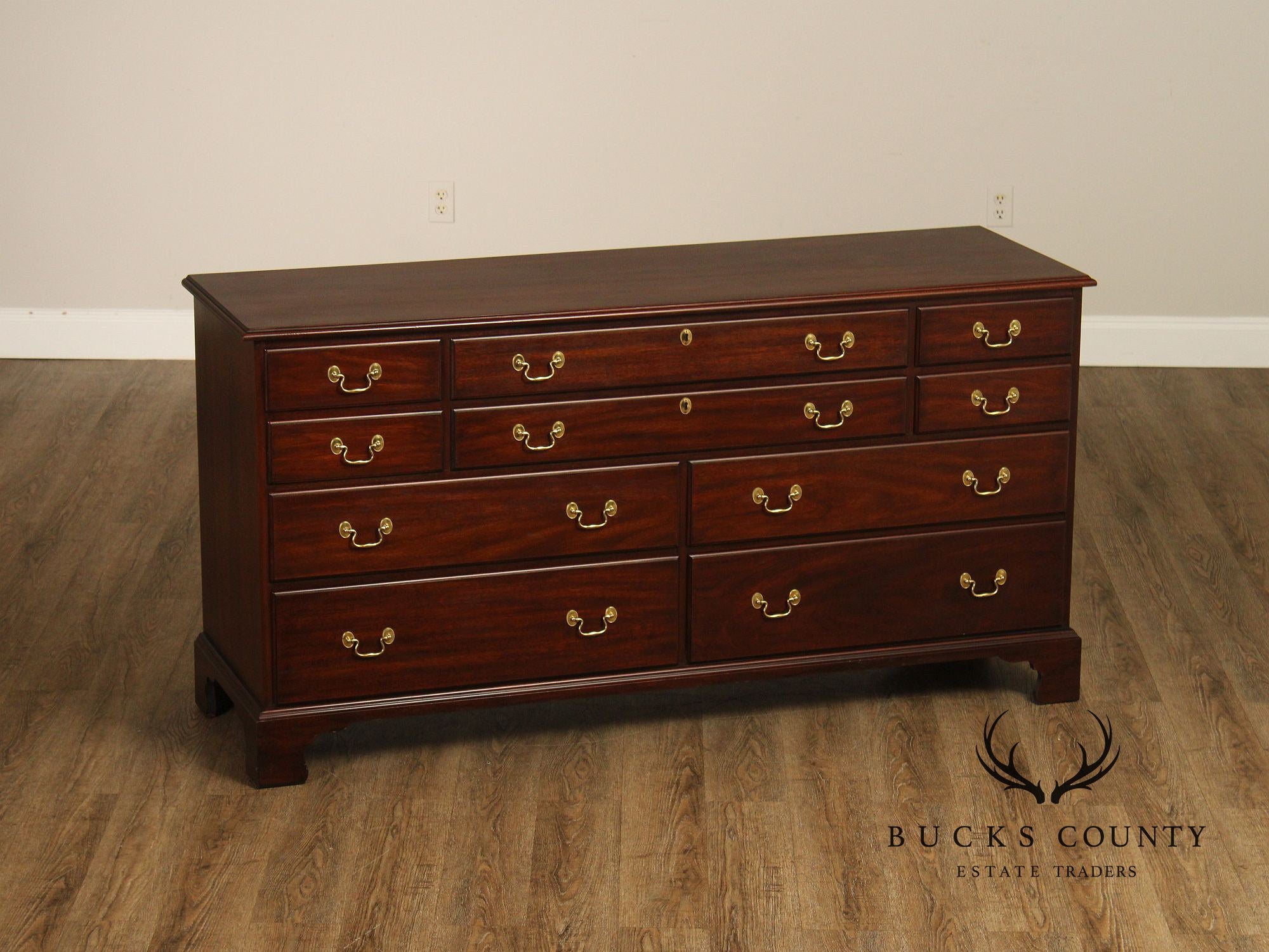 Henkel Harris Georgian Style Mahogany Ten Drawer Dresser