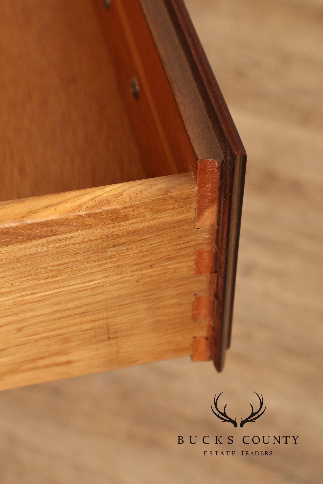 Pennsylvania House Traditional Cherry Flip Top Server