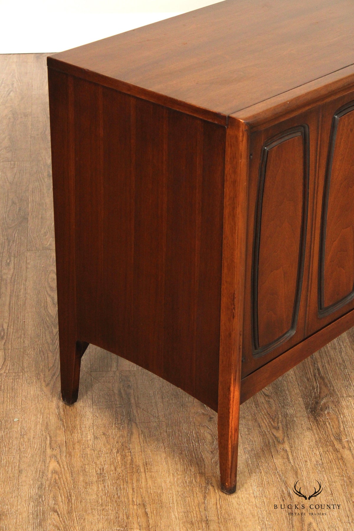 Broyhill 'Emphasis' Mid Century Modern Walnut Low Chest
