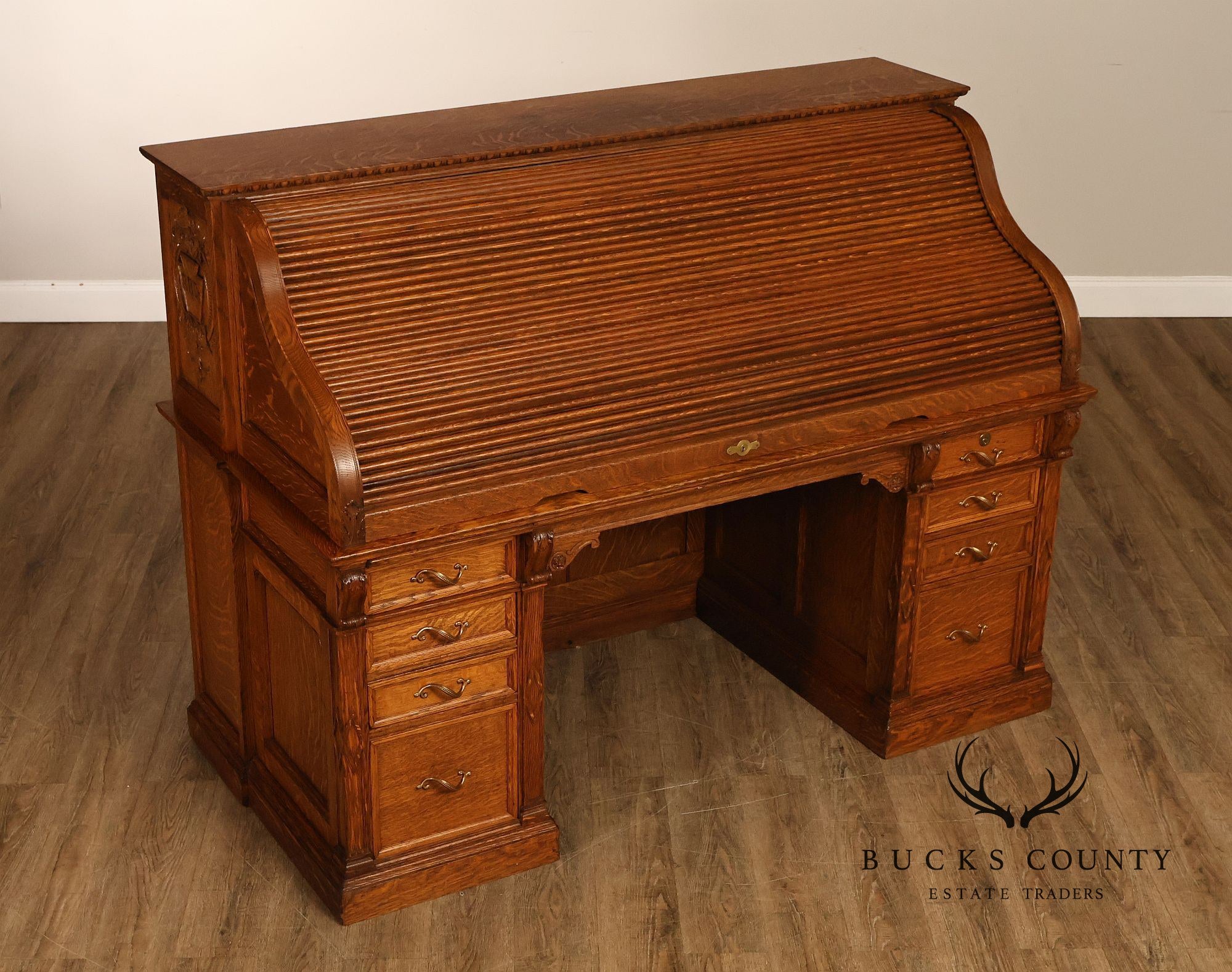 Exceptional Antique Quarter Sawn Oak Roll Top Desk With Carved 'Reading Hardware Co." Crest Panel