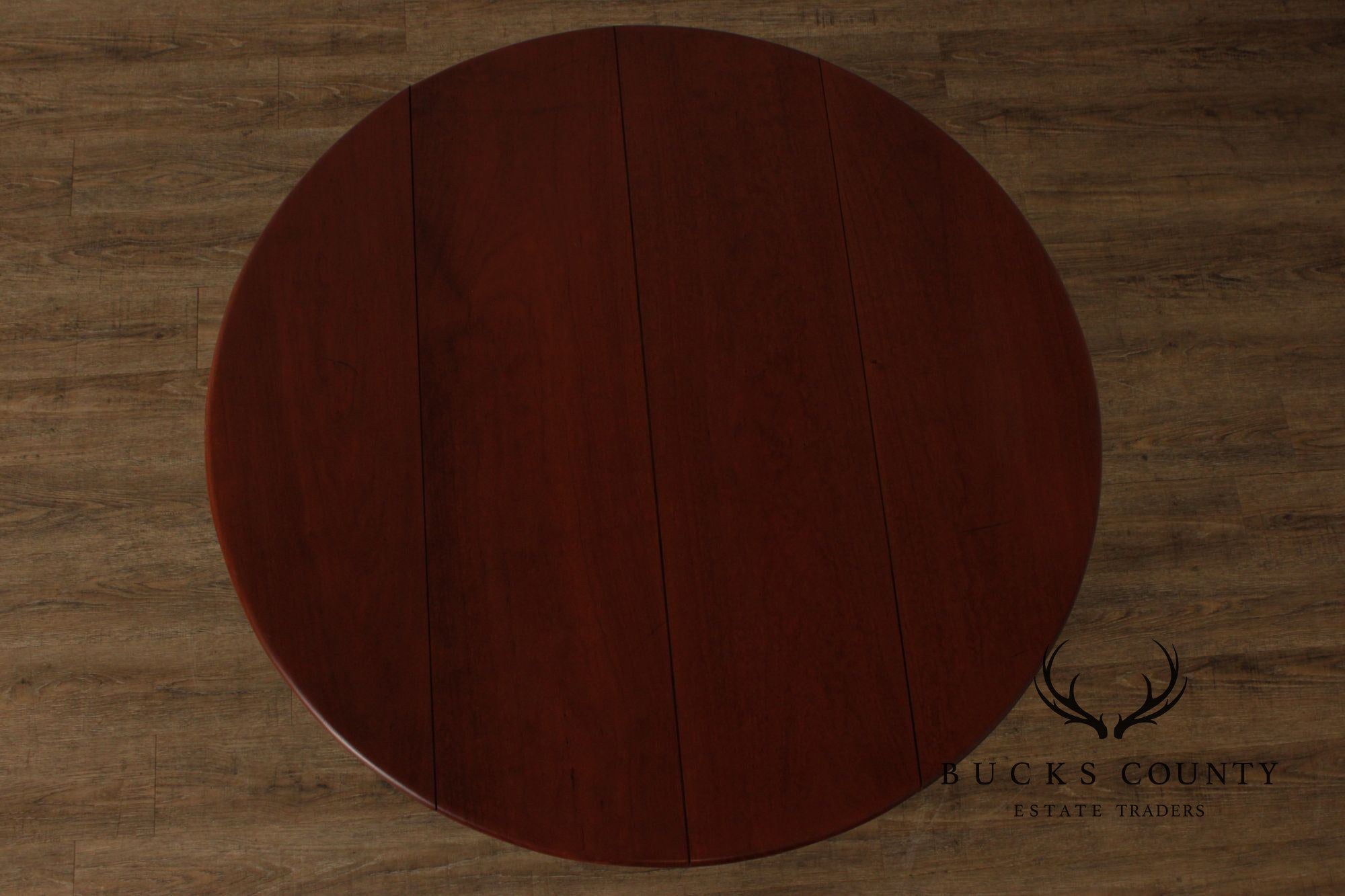 Primitive Farmhouse Style Round Plank Top Dining Table