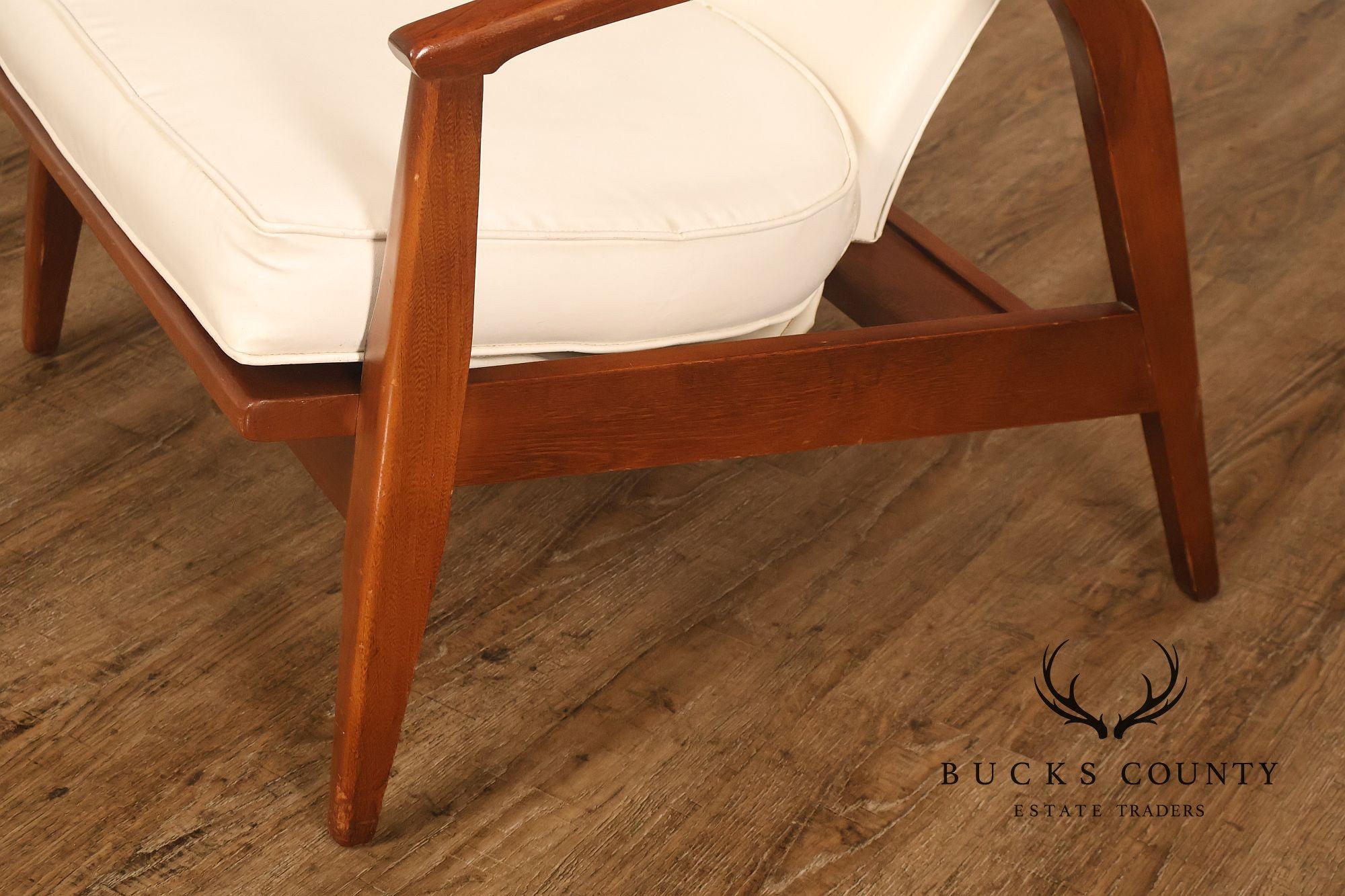 Home Chair Co. Danish Modern Style Curved Back Lounge Chair