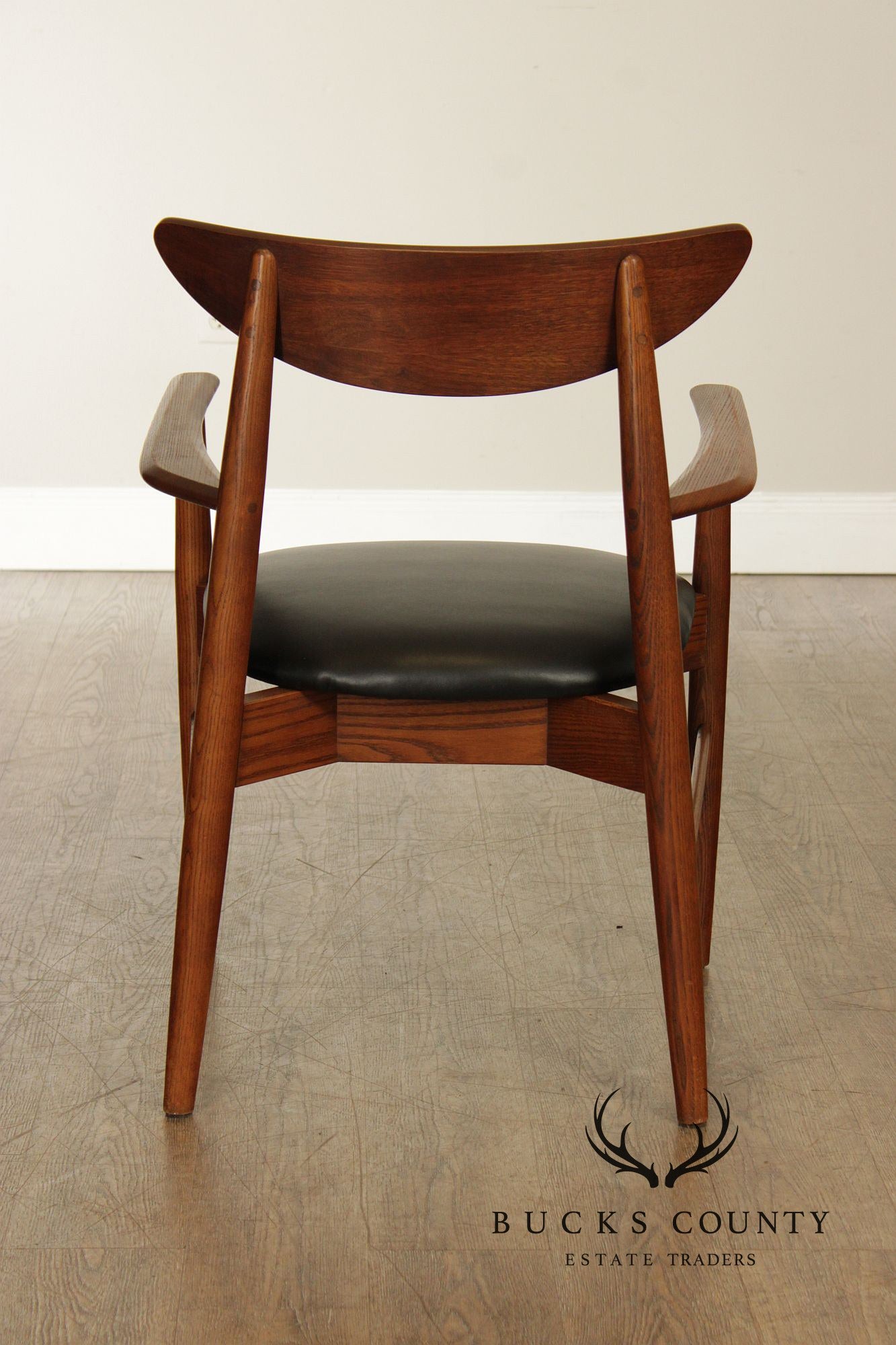 Stanley Furniture Mid Century Modern Walnut Set Of Six Dining Chairs