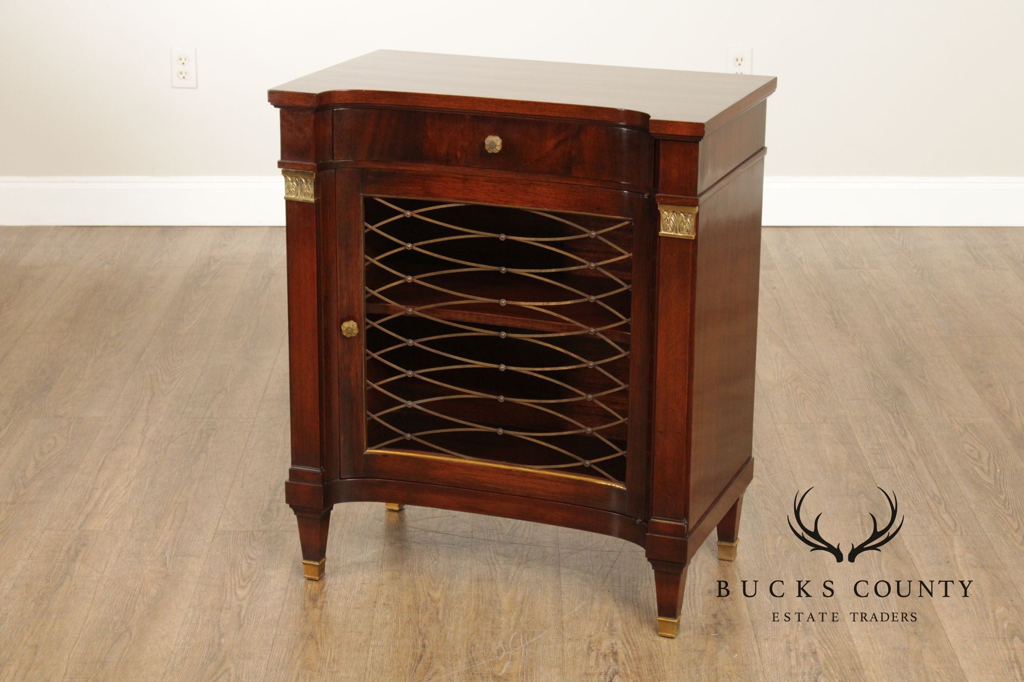 Regency Style Quality Vintage Pair of Mahogany Nightstands With Brass Accents