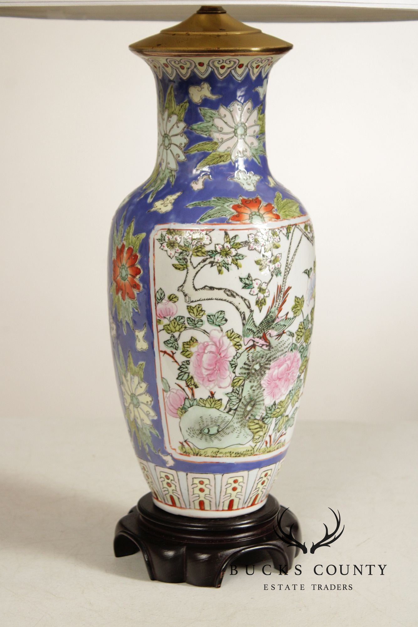 Asian Style Porcelain Vasiform Table Lamp