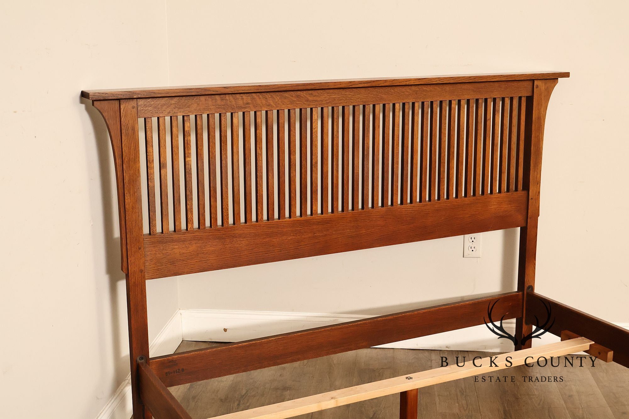 Stickley Mission Collection Oak Spindle Queen Bed