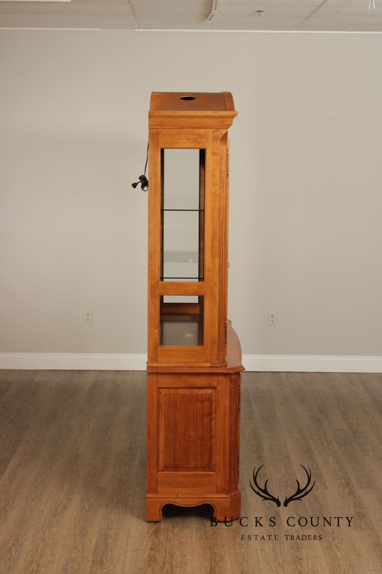 Ethan Allen 'Legacy' French Country Style China Cabinet