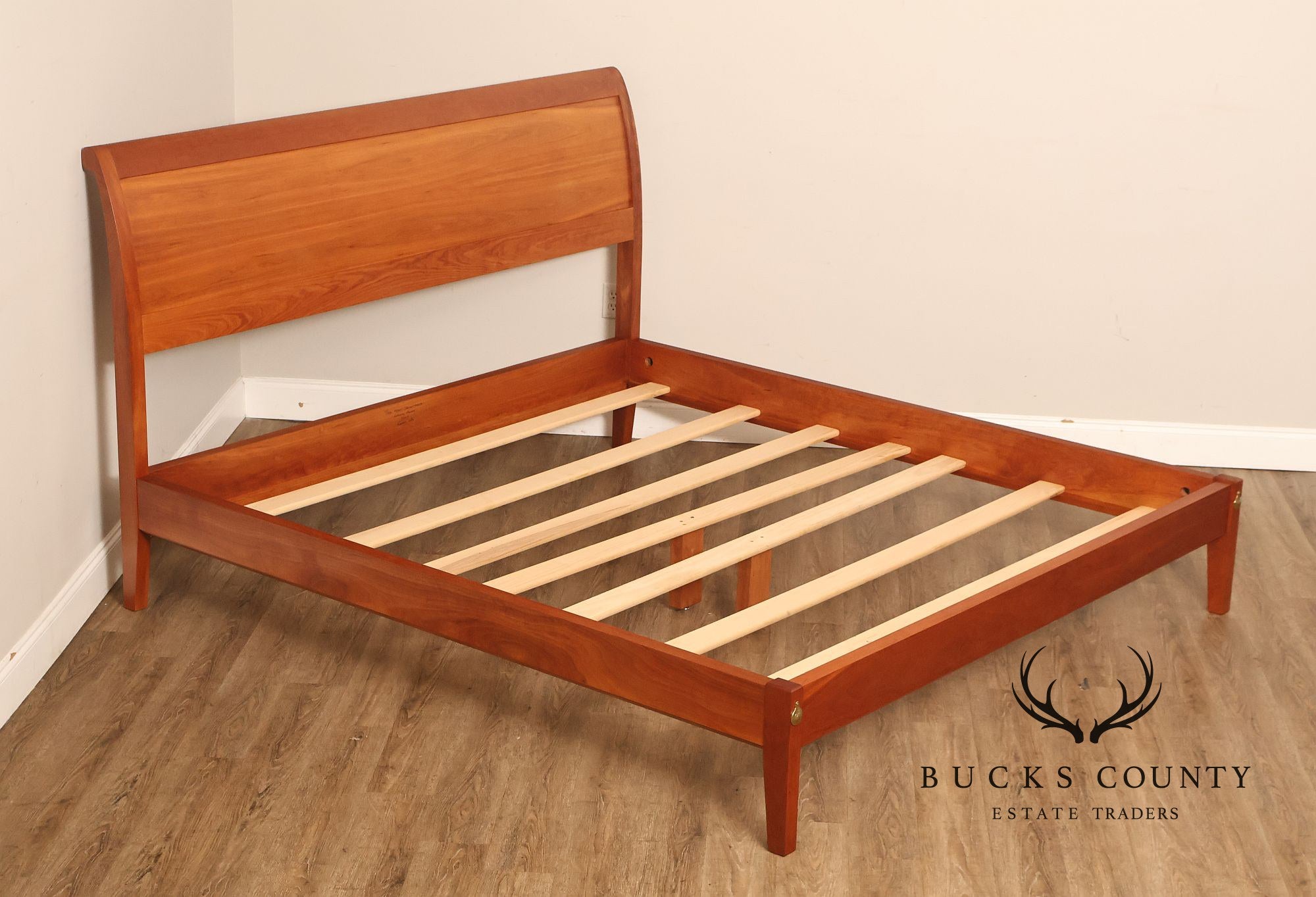 Thomas Moser Cherry King Sleigh Bed