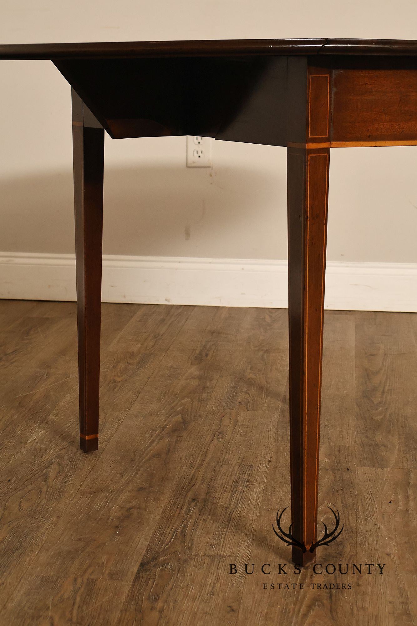 Kittinger Colonial Williamsburg Mahogany Pembroke Table