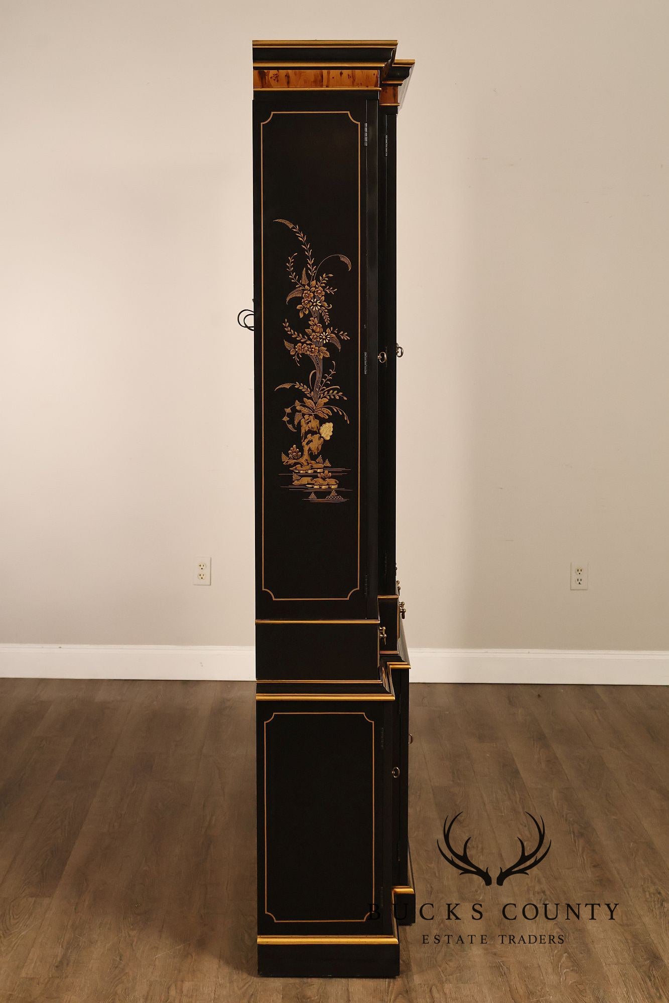 Drexel Asian Style Chinoiserie Display Cabinet Breakfront