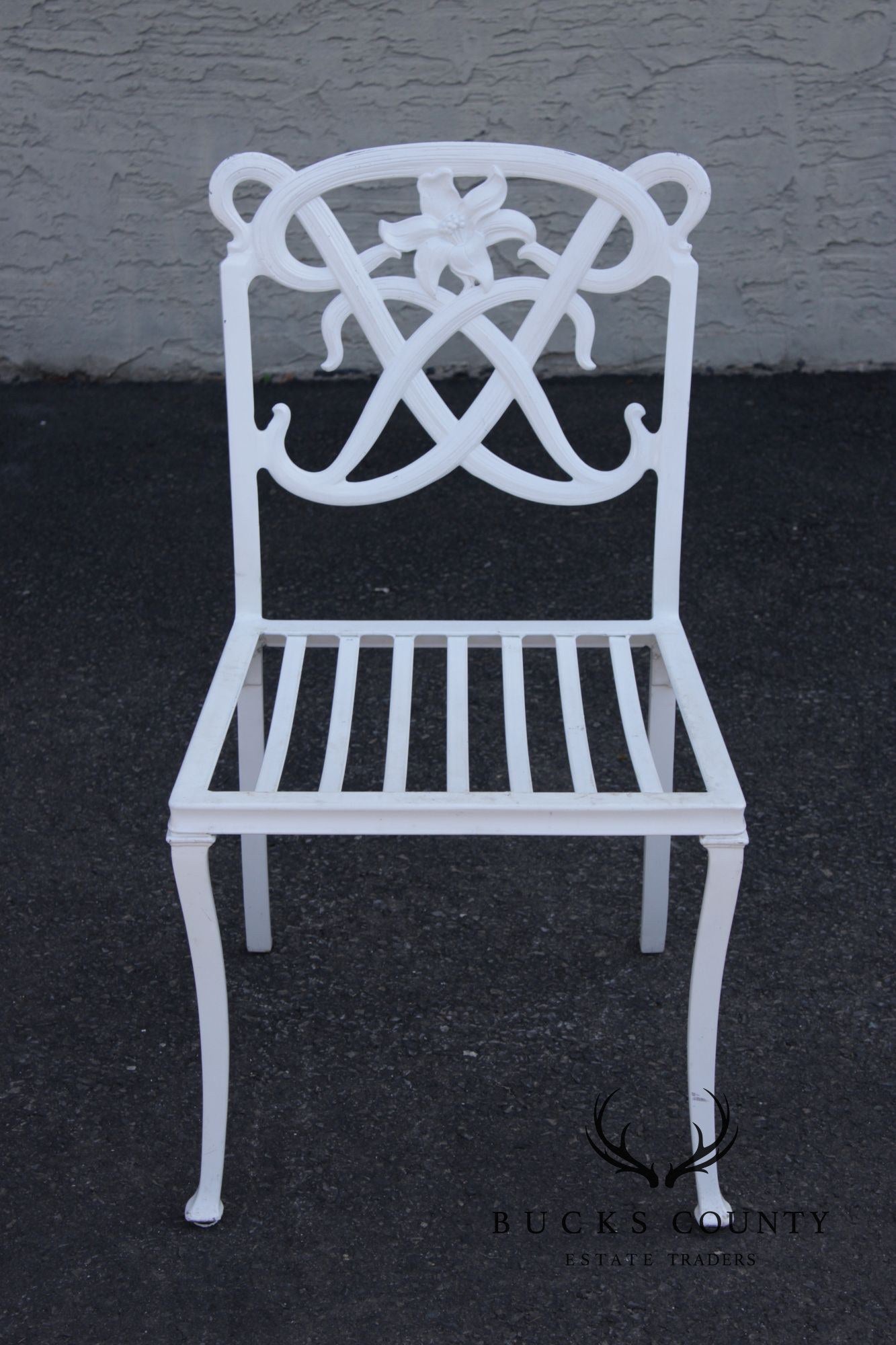 Brown Jordan Set of Eight Cast Aluminum 'Day Lily' Outdoor Dining Chairs