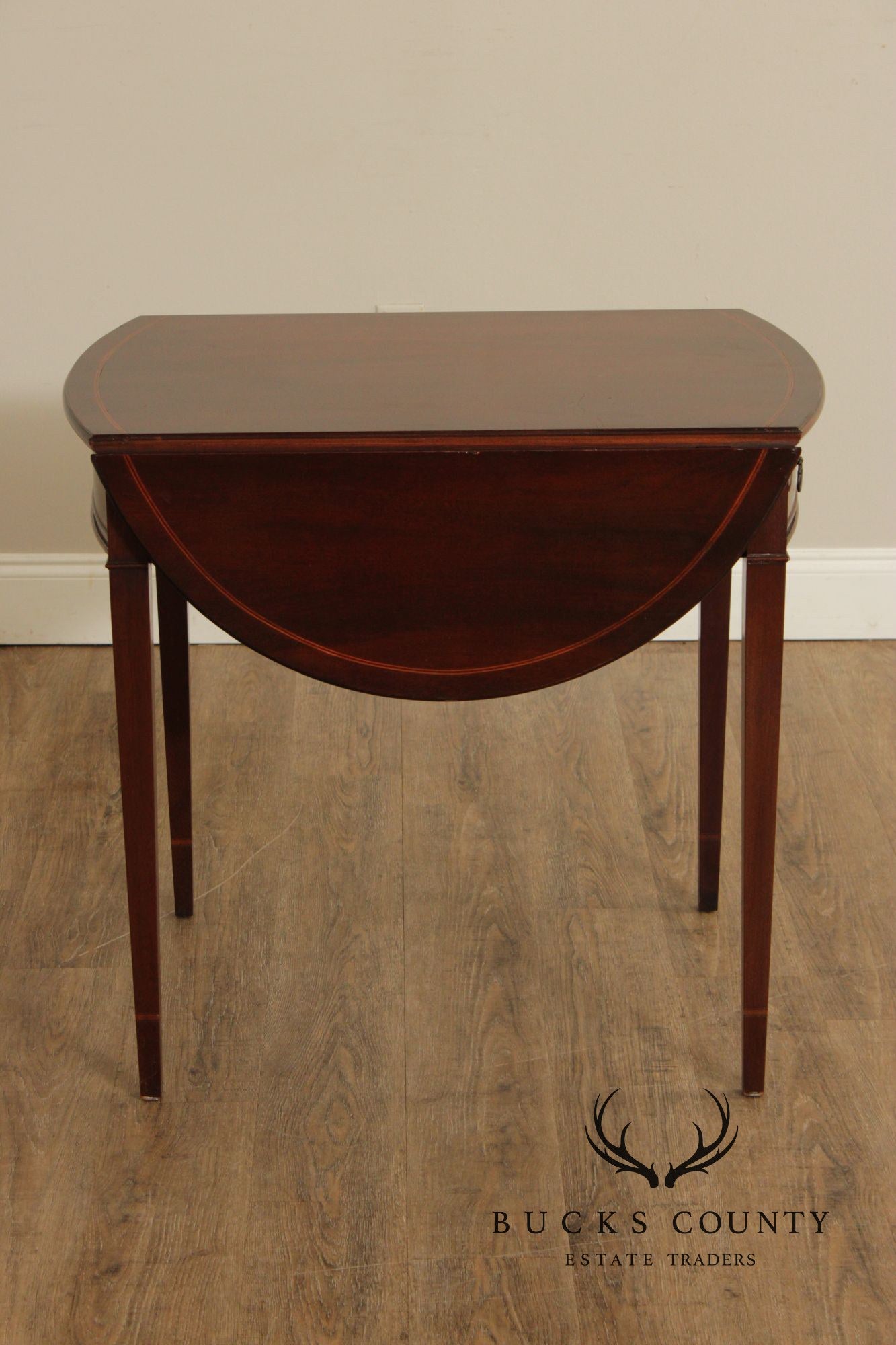 Brandt Federal Style Vintage Pair of Mahogany Pembroke Tables