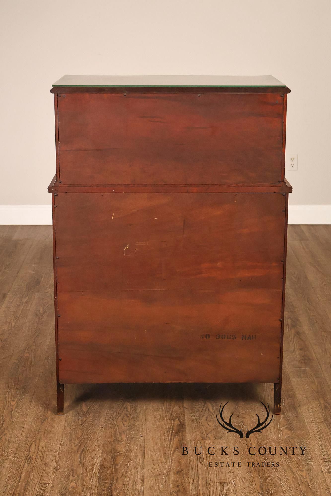 1940;s French Style Flame Mahogany Serpentine Chest-On-Chest