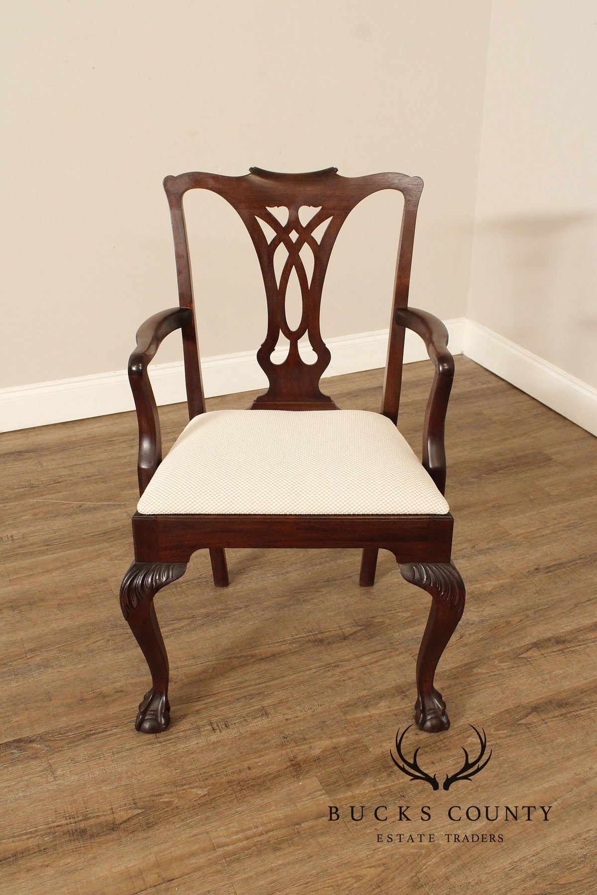 Chippendale Style Set of Eight M ahogany Dining Chairs