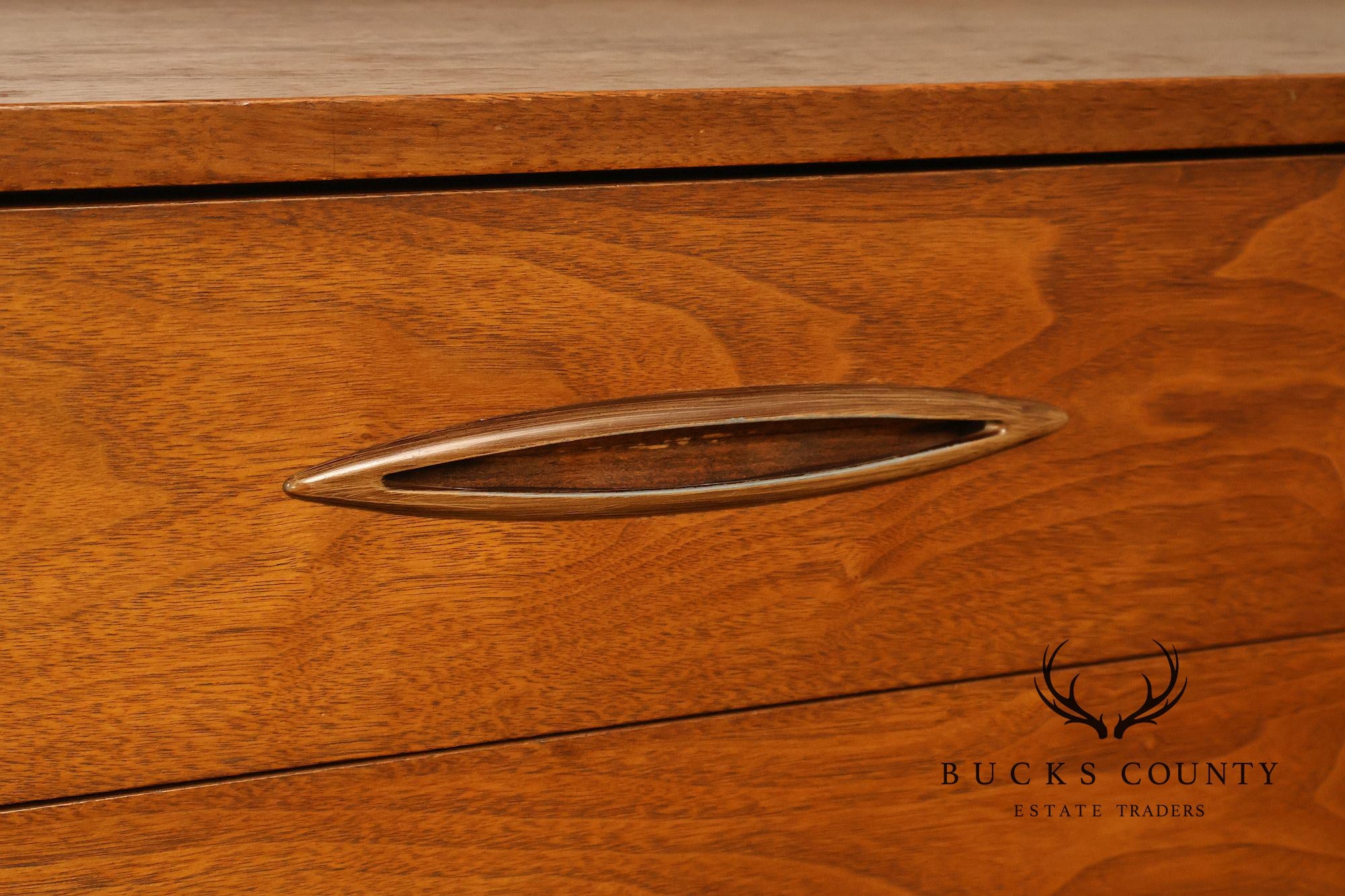 Broyhill 'Sculptra' Mid Century Modern Walnut Sideboard