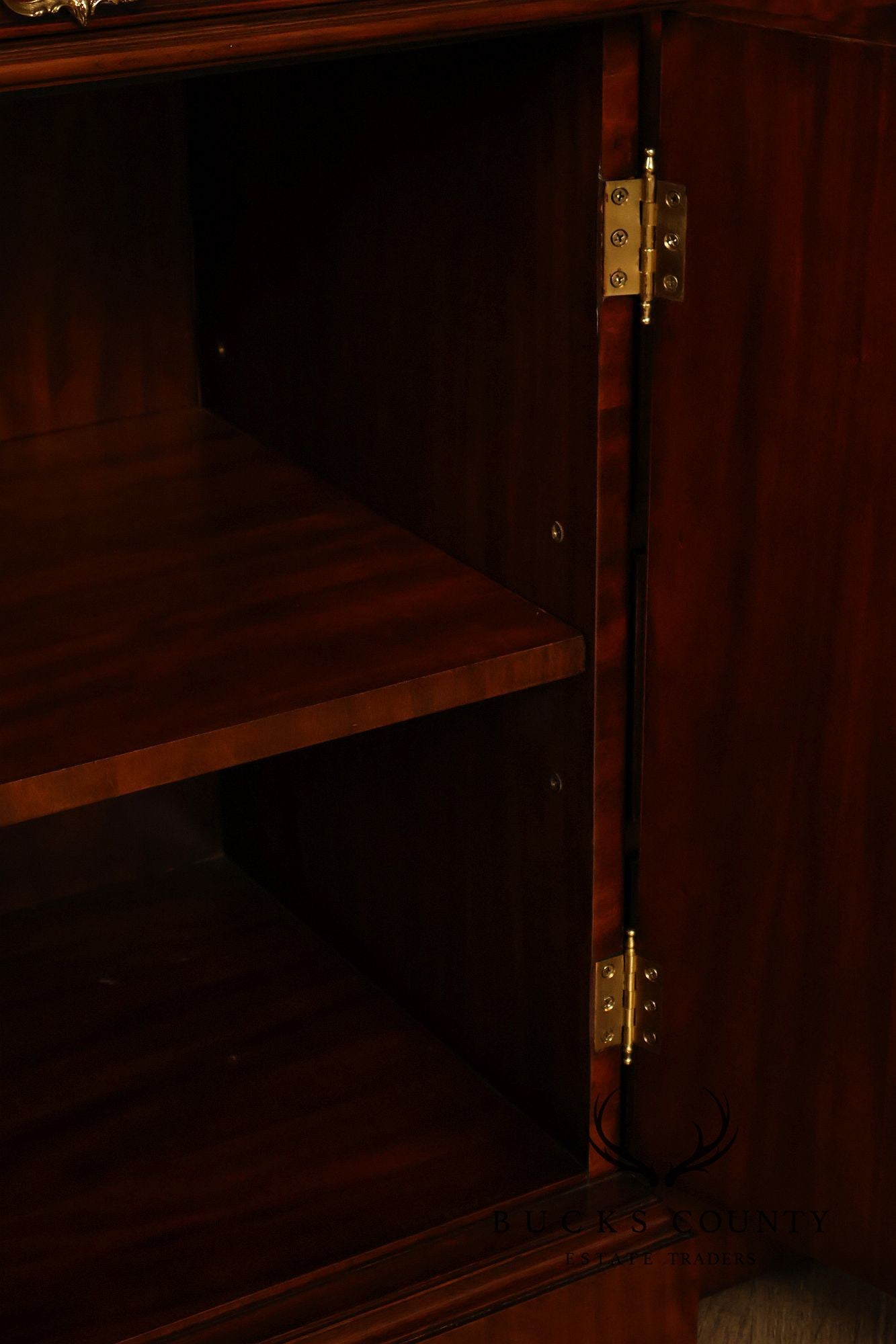 Maitland Smith Georgian Style Large Mahogany Breakfront Bookcase