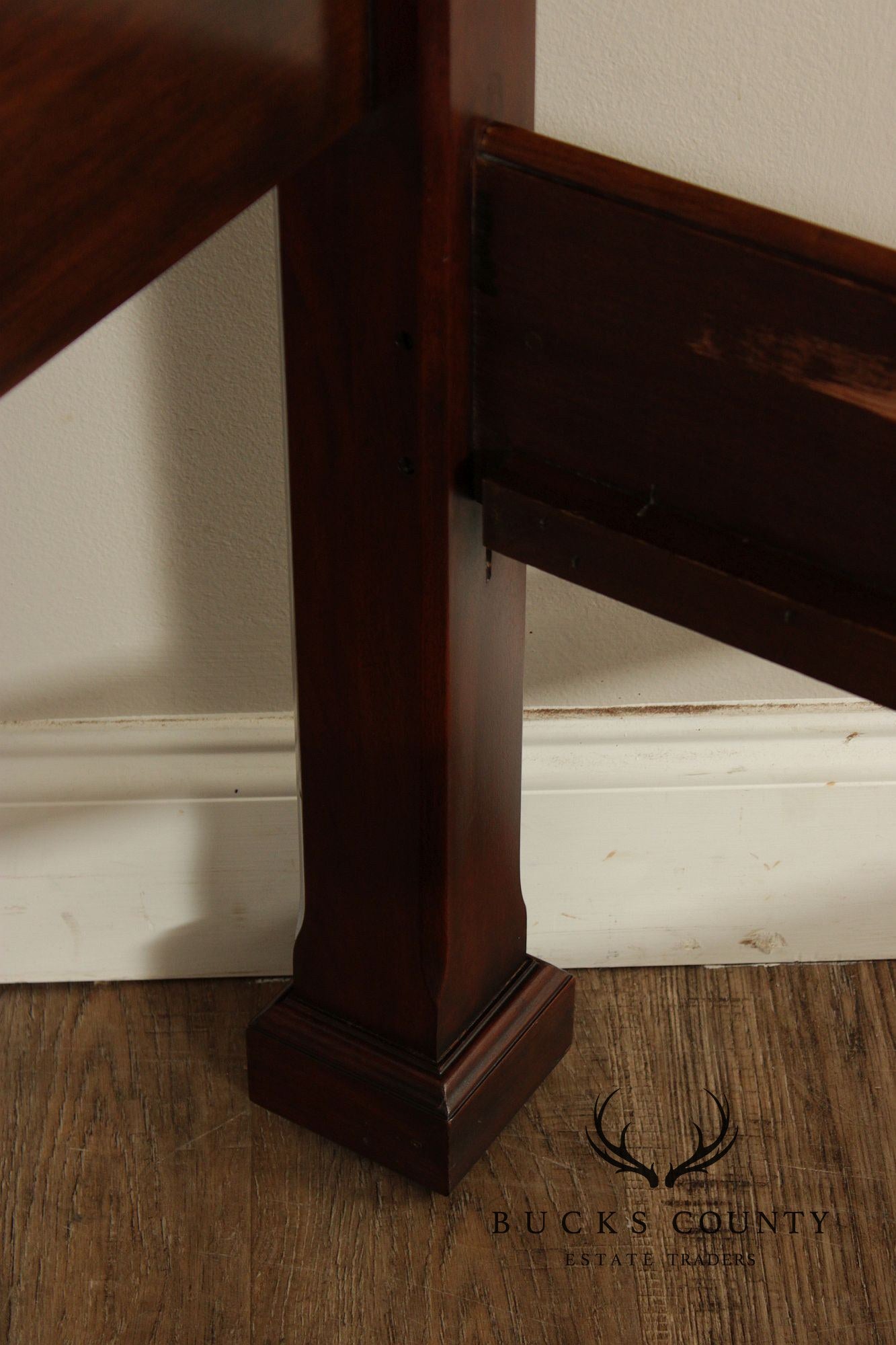 Henkel Harris Virginia Galleries Genuine Mahogany Queen Size Four Poster Bed