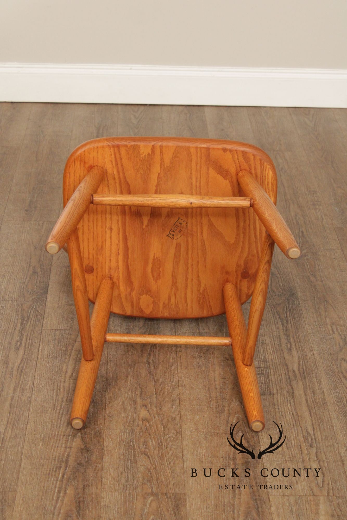 Traditional Set of Four Oak Windsor Dining Chairs