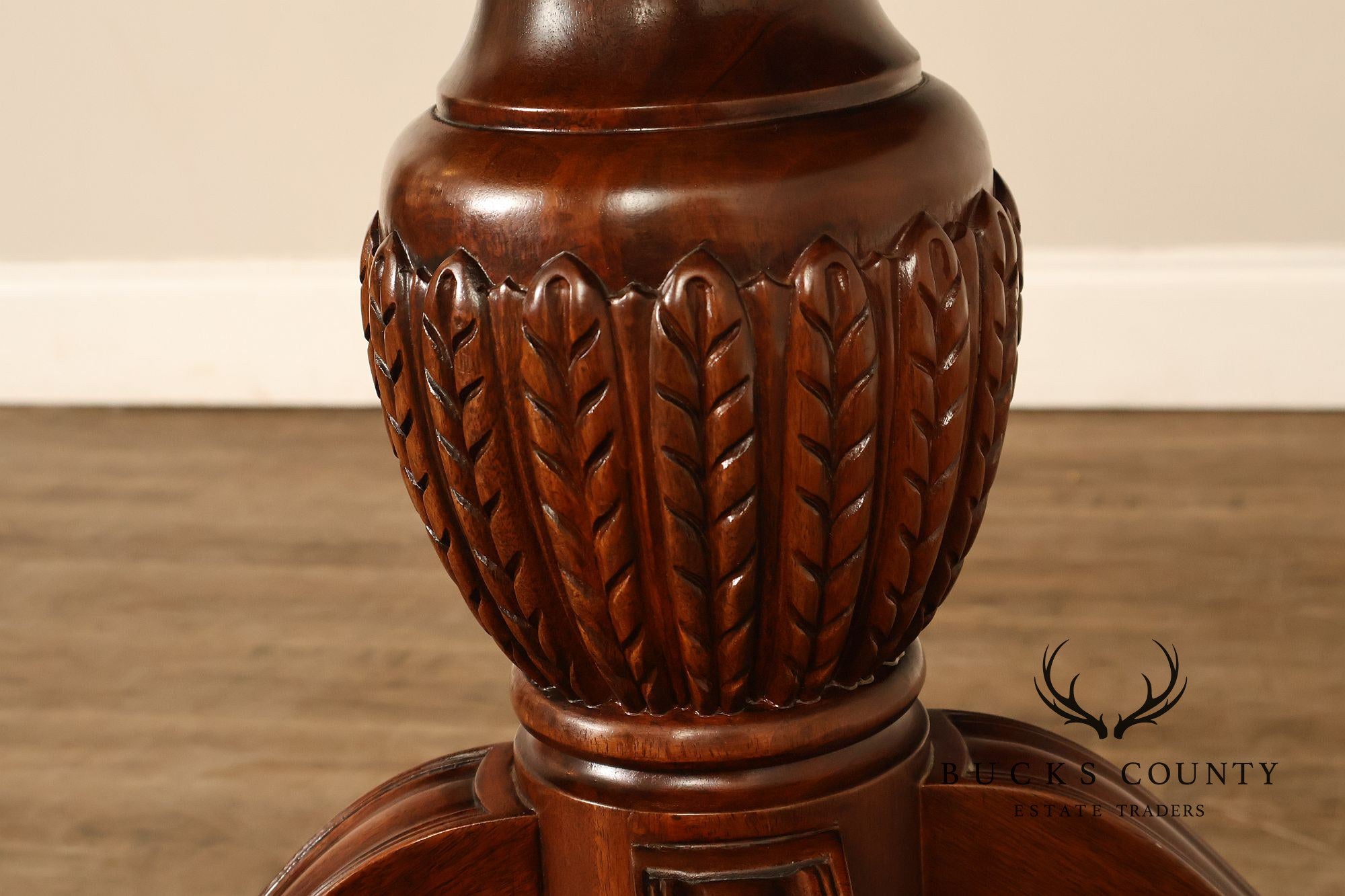 Lexington Furniture Round Glass Top Carved Mahogany Pedestal Table with Center Medallion