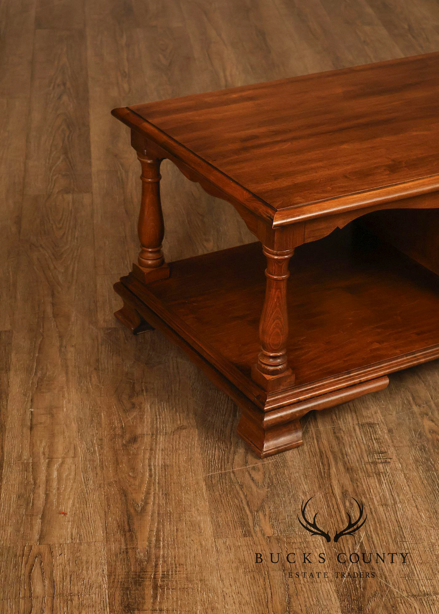 Pennsylvania House Traditional Style Vintage Maple Long Coffee Table With Cabinet Storage