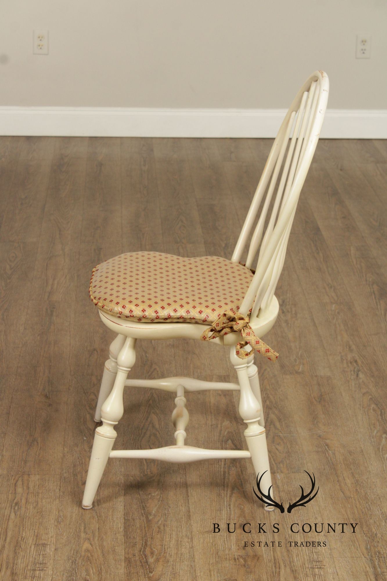 Nichols and Stone Set of Six Painted Windsor Dining Chairs