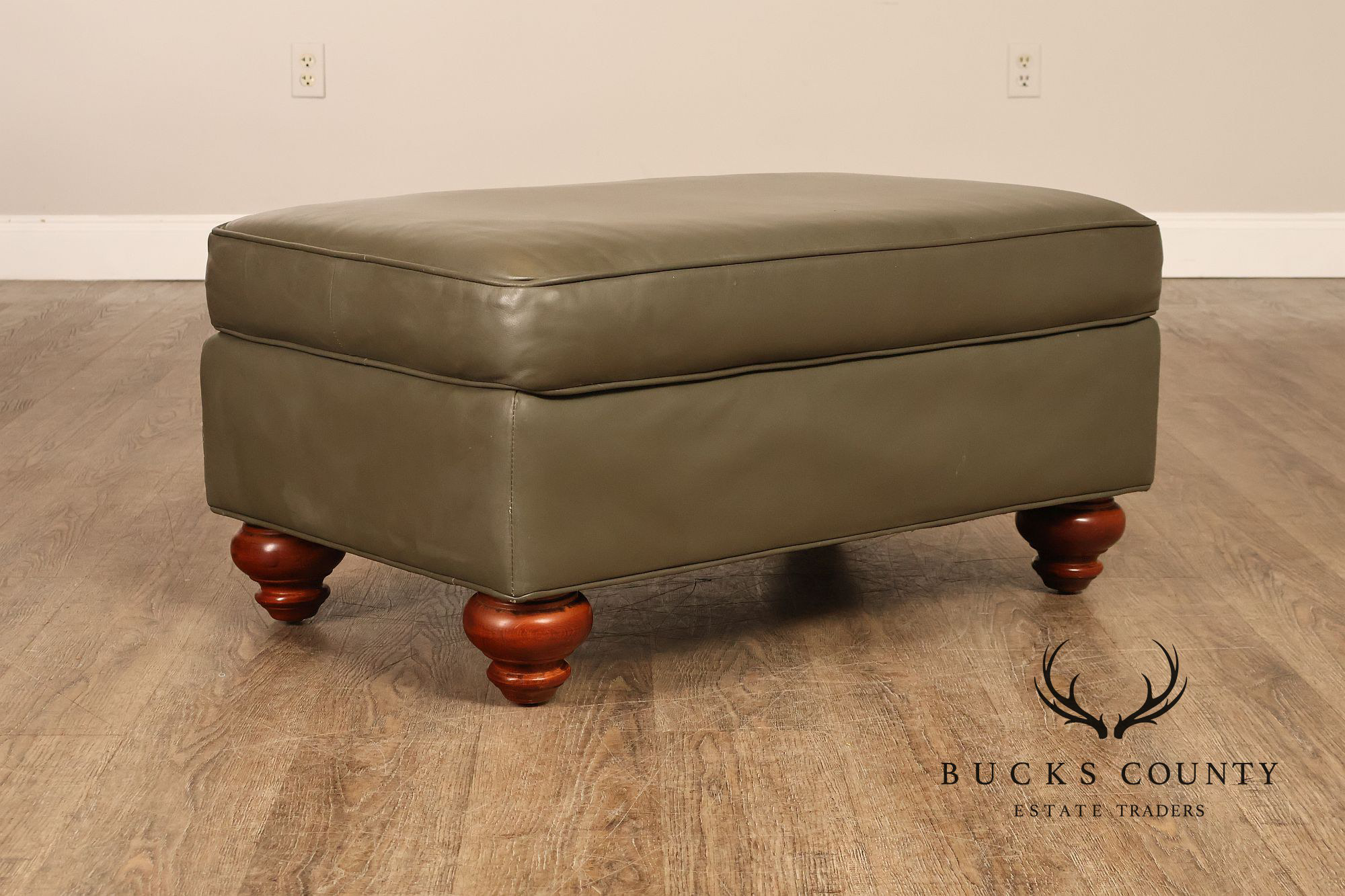 Ethan Allen Traditional Leather Ottoman