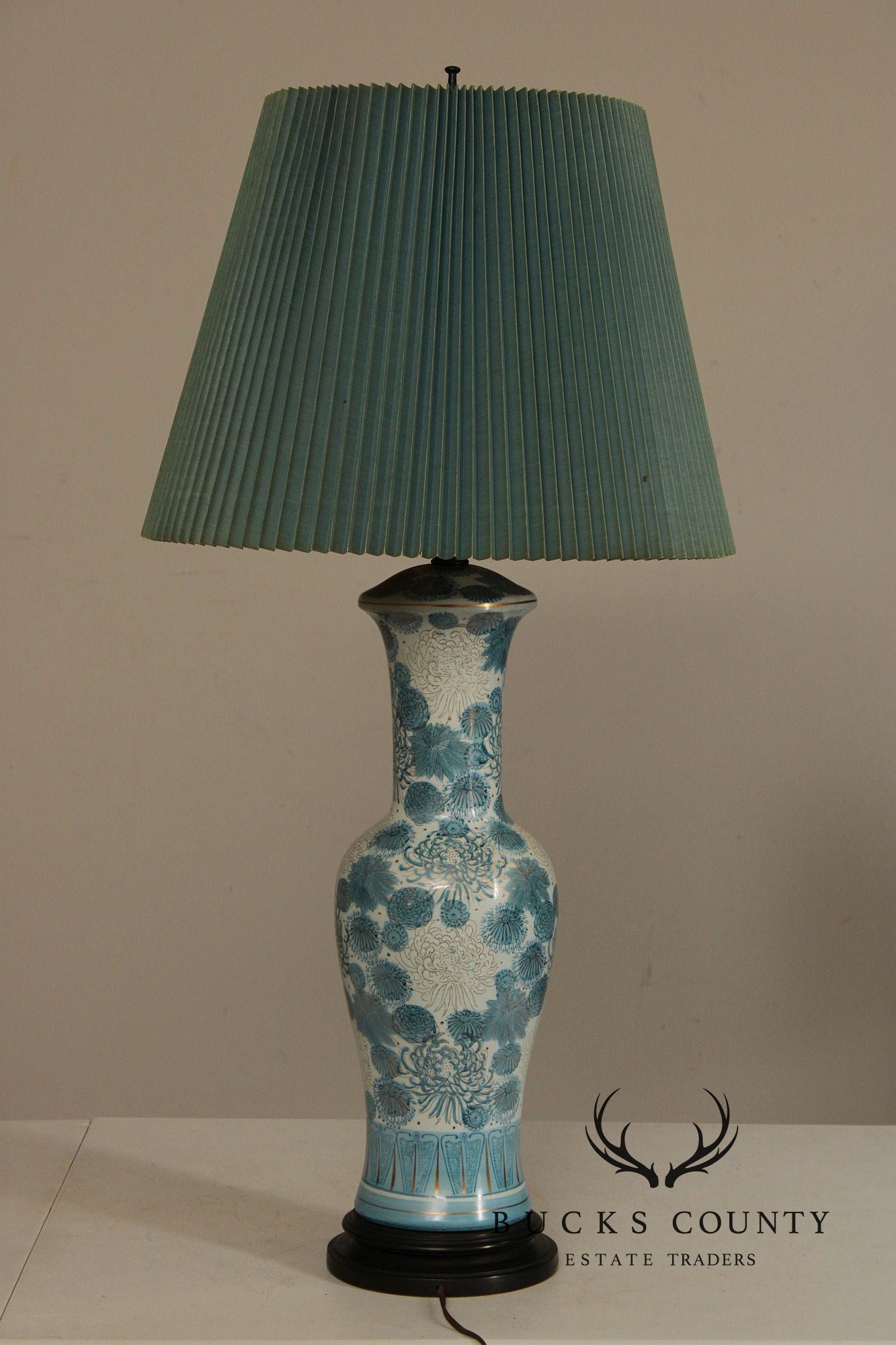 Marbro Lamp Company Asian Style Porcelain Table Lamp