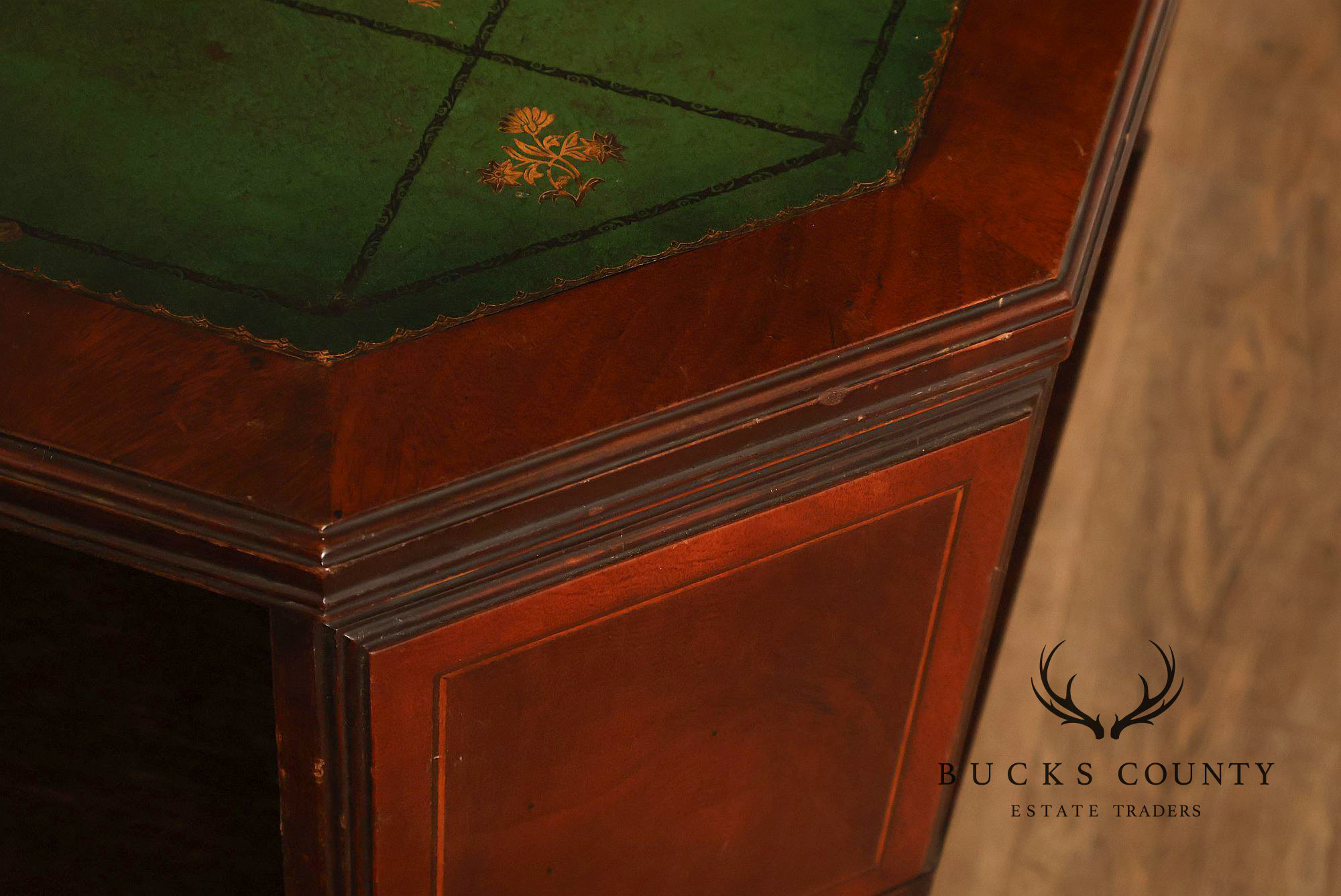 1940's Vintage Pair of Regency Style Mahogany Green Leather Top Pedestal Side Tables
