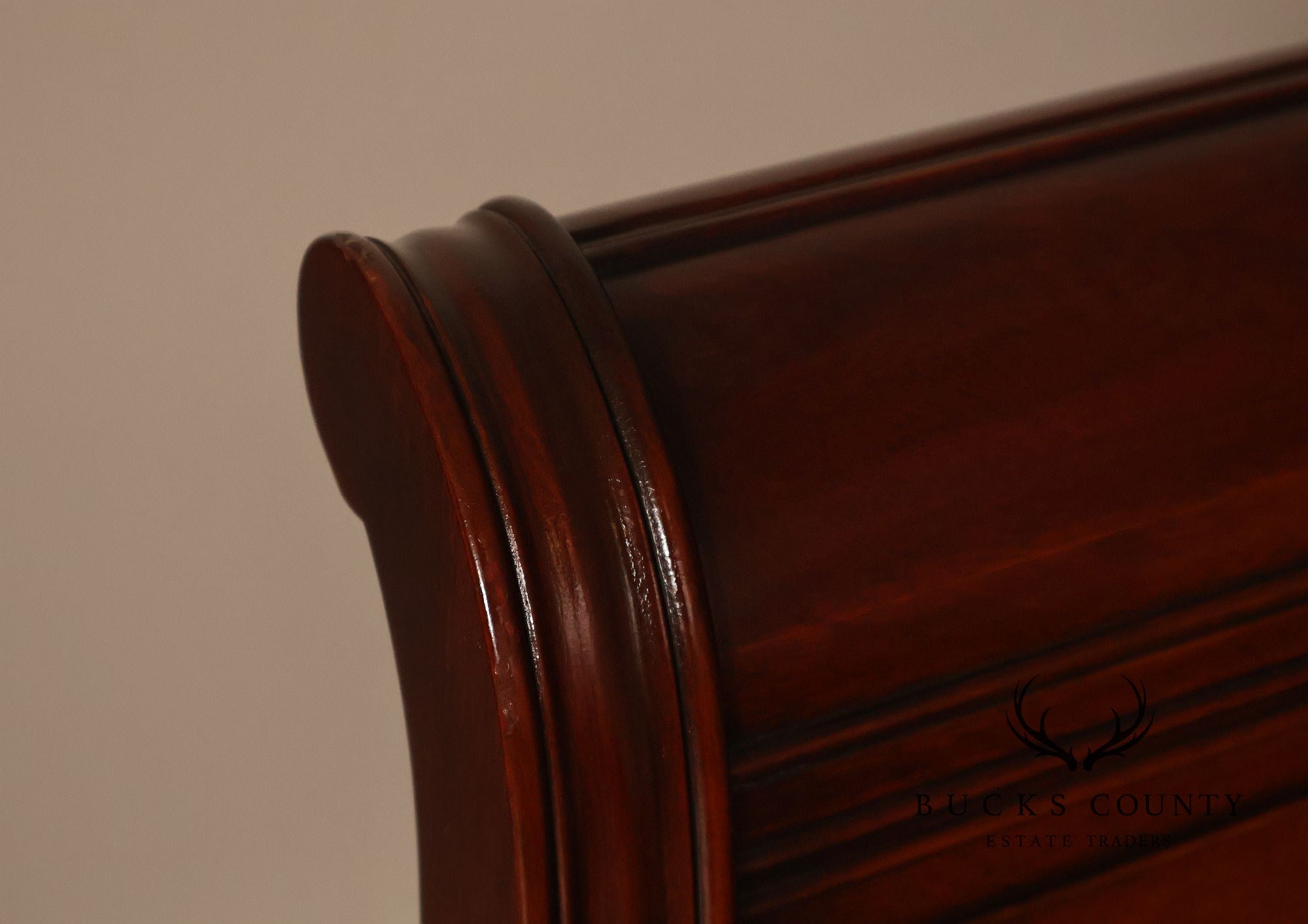 1940's Vintage Mahogany Traditional Pair Of Twin Sleigh Beds