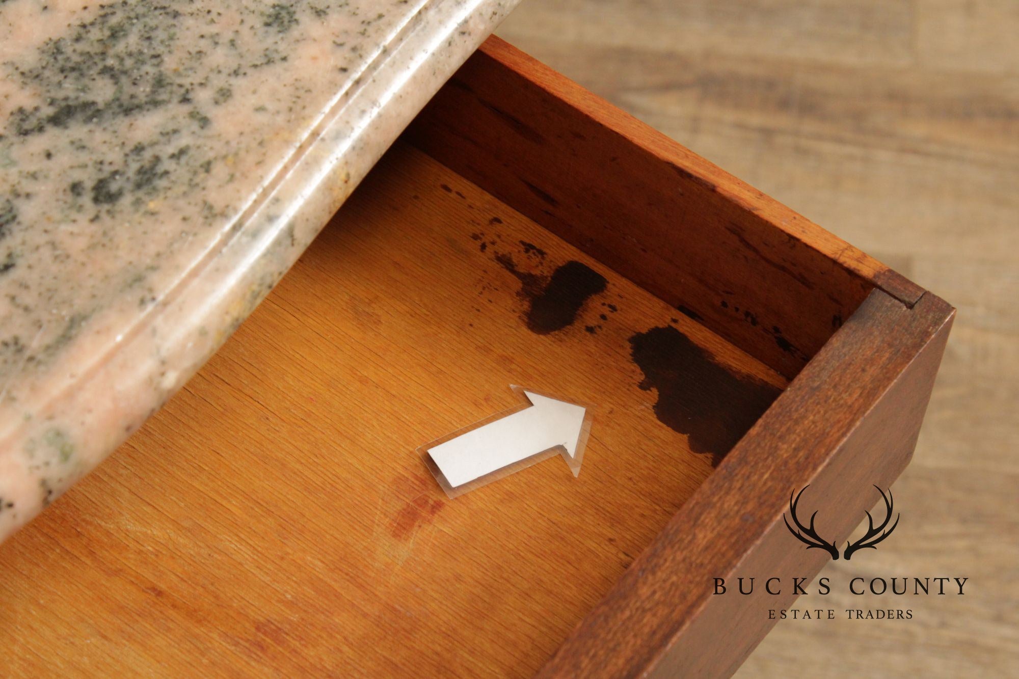 Italian Rococo Style Pair of Marble Top Nightstands