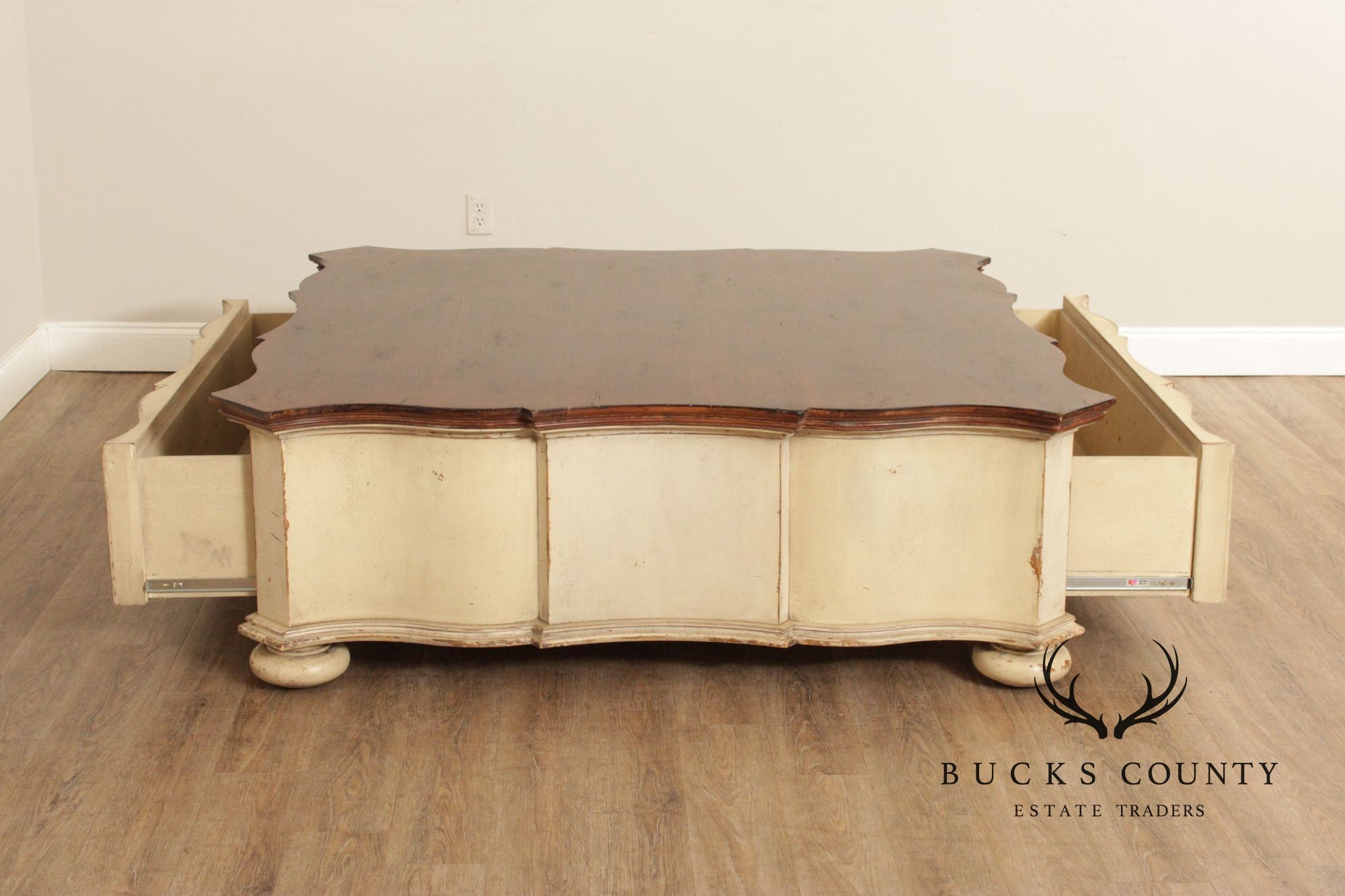 Habersham Plantation 'Plaza Collection' Large Coffee Table