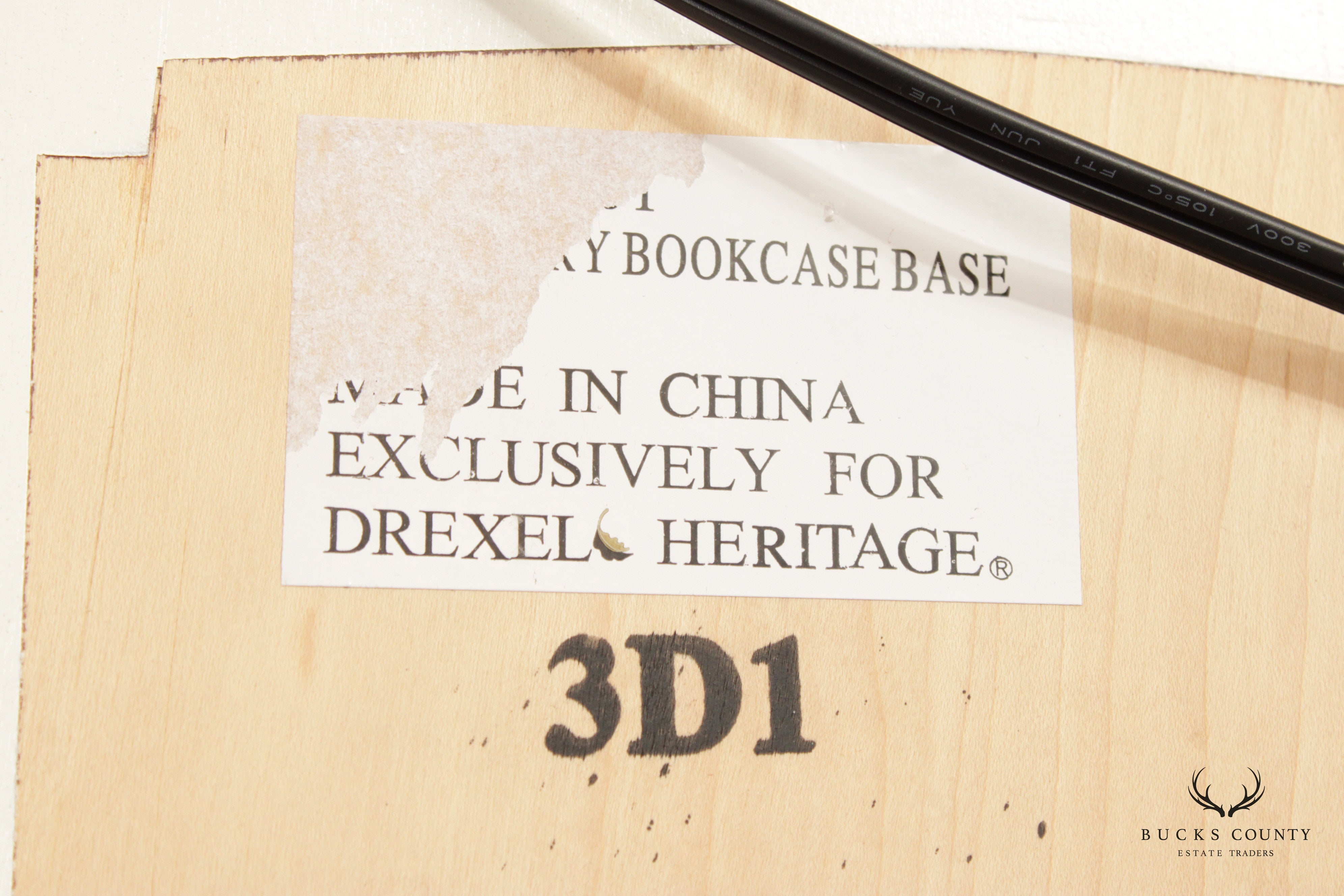 Drexel Heritage Painted Glass Door Display Bookcase Credenza