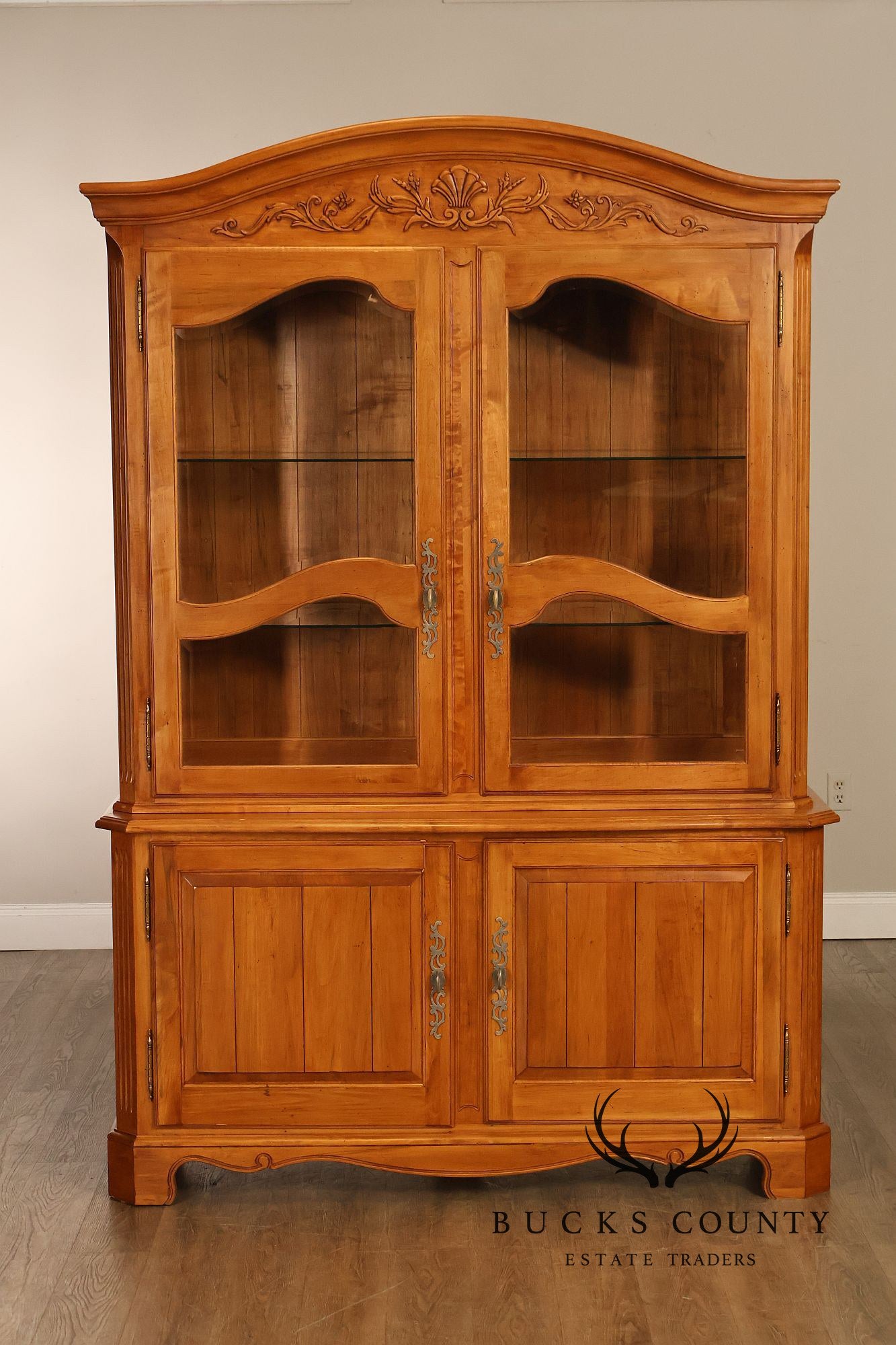 Ethan Allen 'Legacy' French Country Style China Cabinet