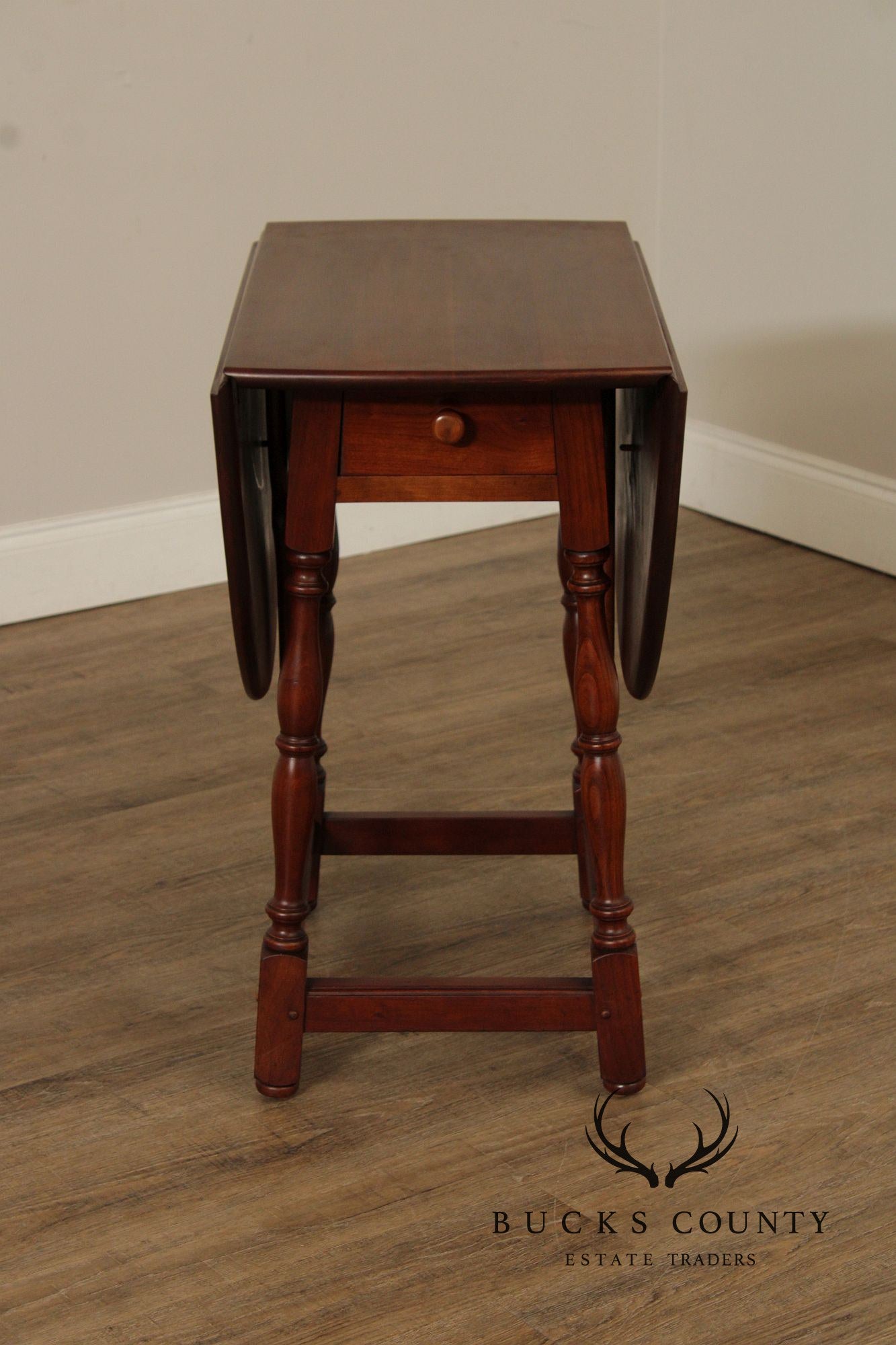 Stickley Cherry Valley Oval Top Drop Leaf Occasional Table