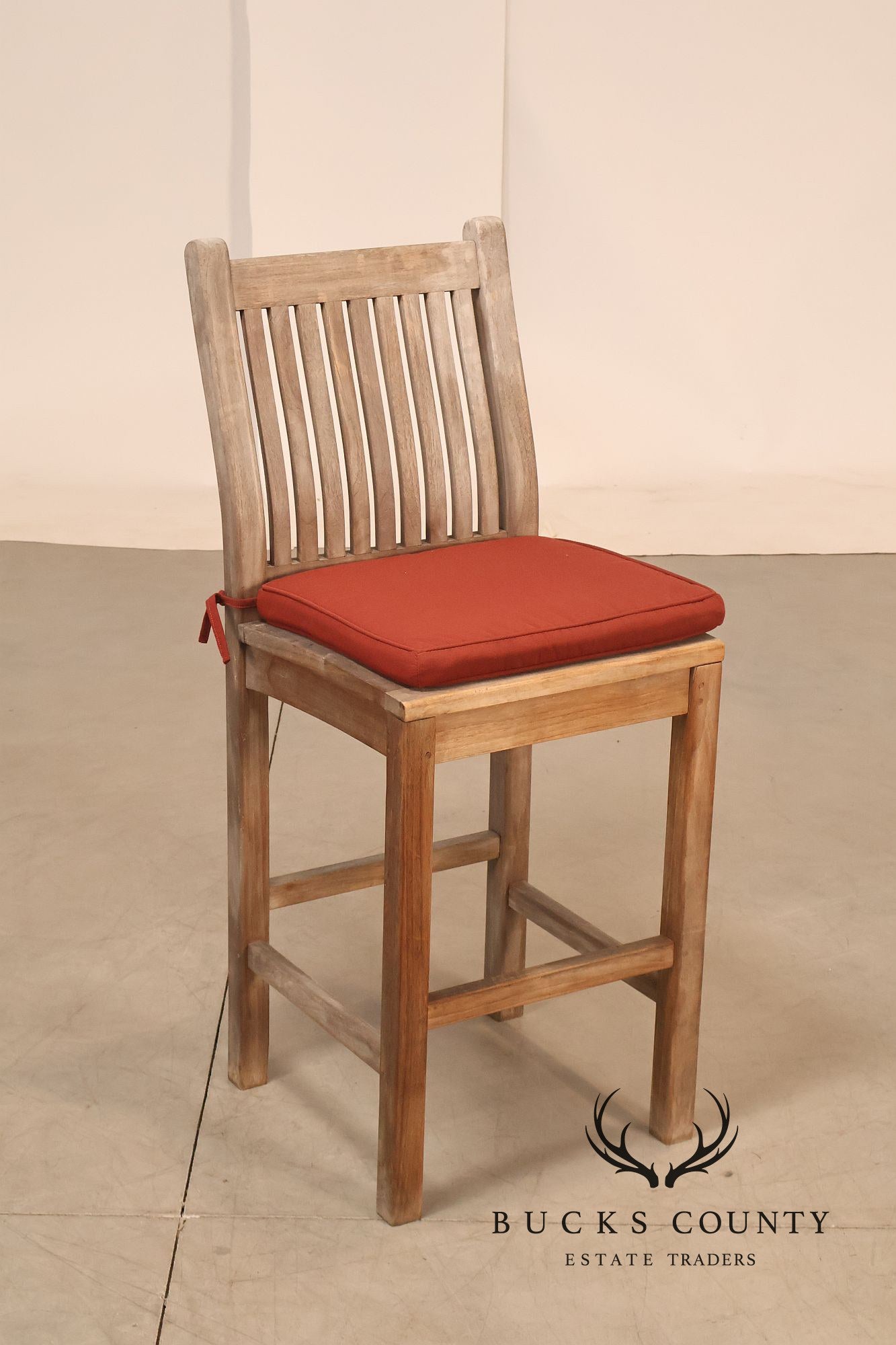 BenchSmith Set of Four 'Buckingham' Teak Outdoor Bar Stools
