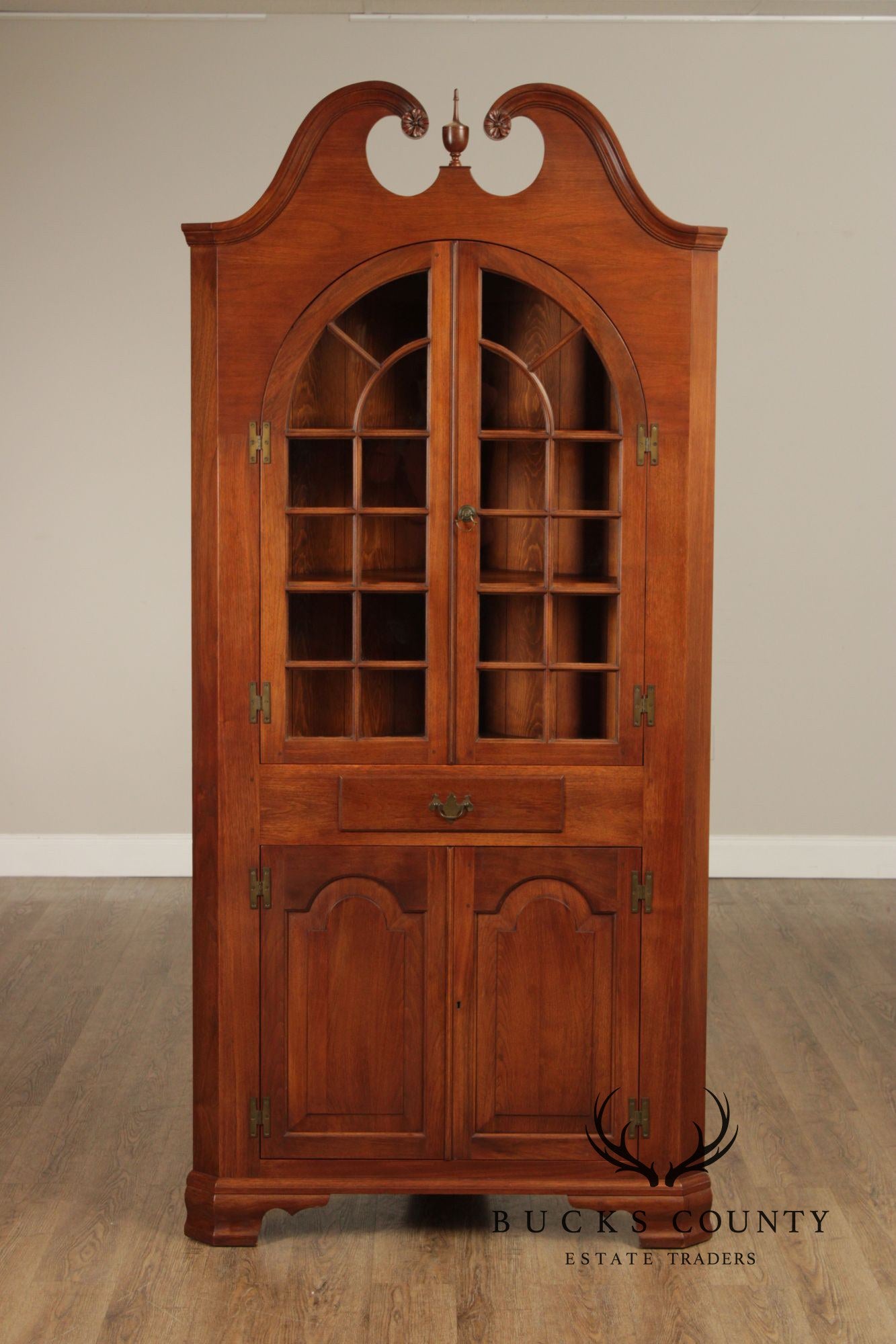 Virginia Craftsmen Reproductions Chippendale Style Walnut Corner Cabinet
