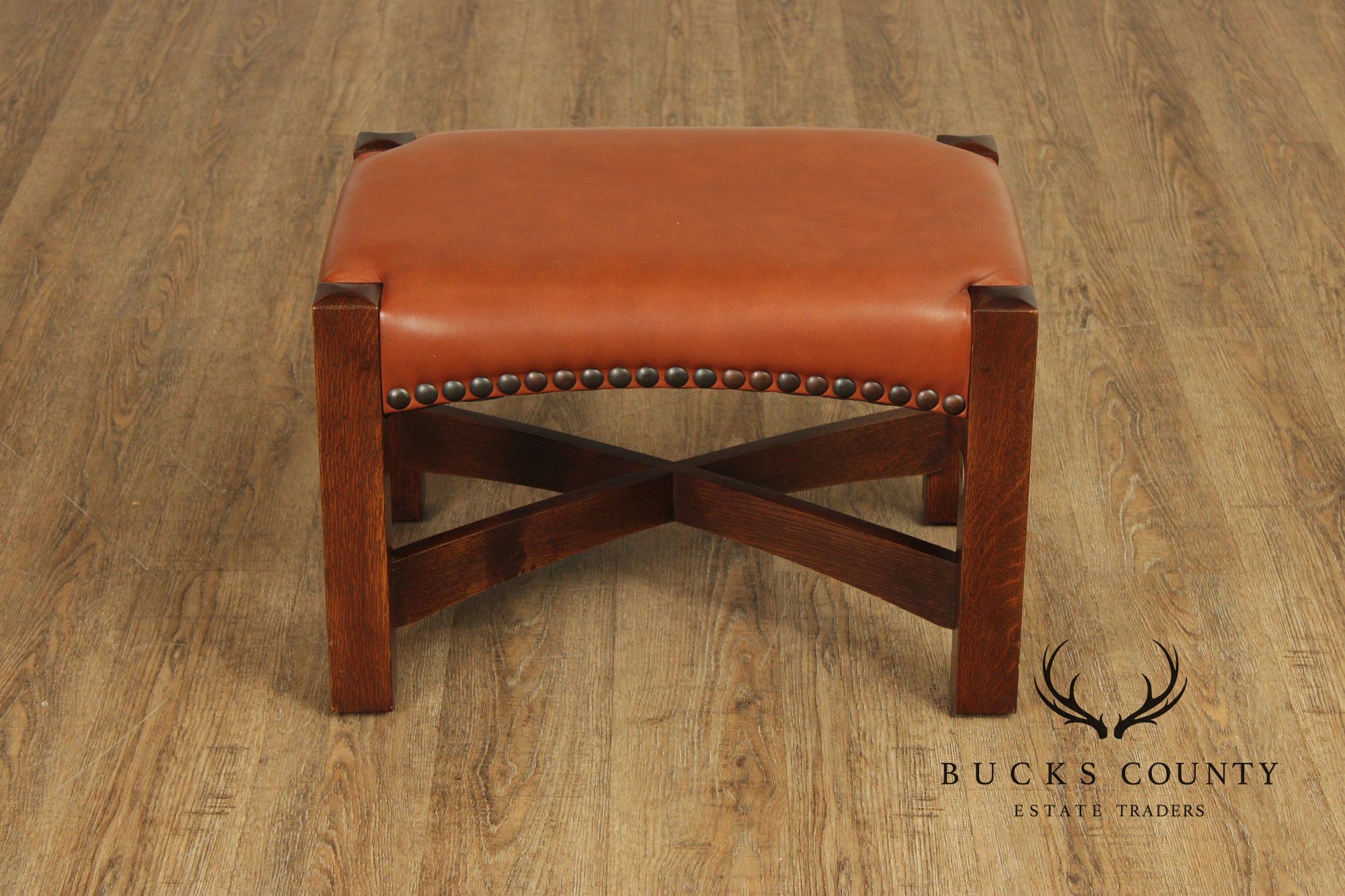 Stickley Mission Collection 'Eastwood' Armchair with Foot Stool