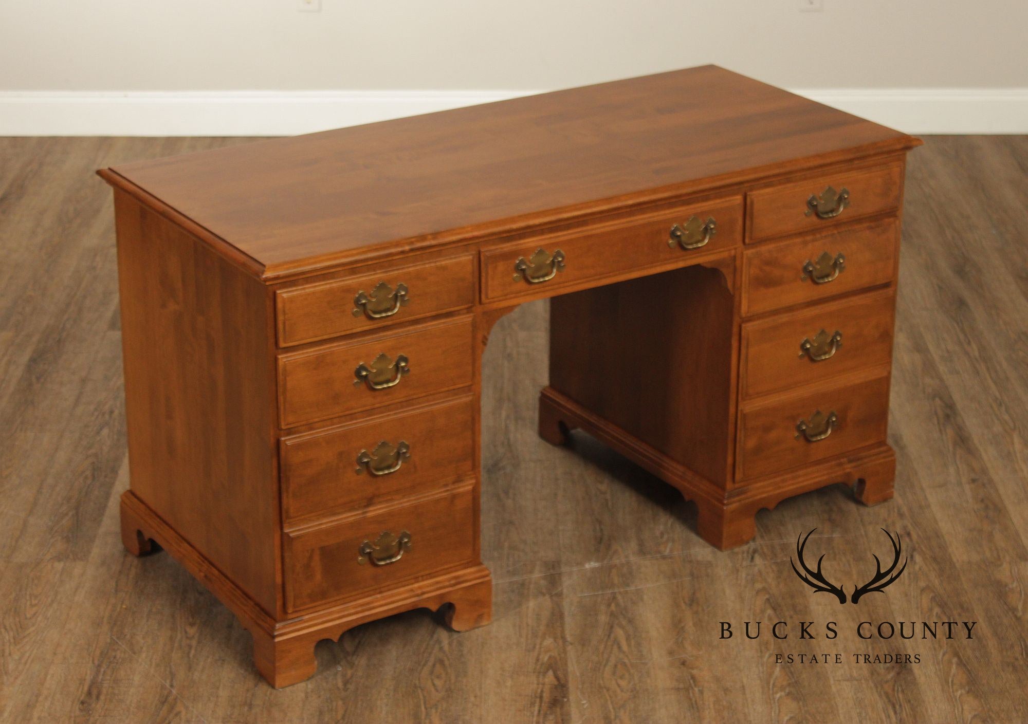 Ethan Allen Chippendale Style Maple Executive Writing Desk