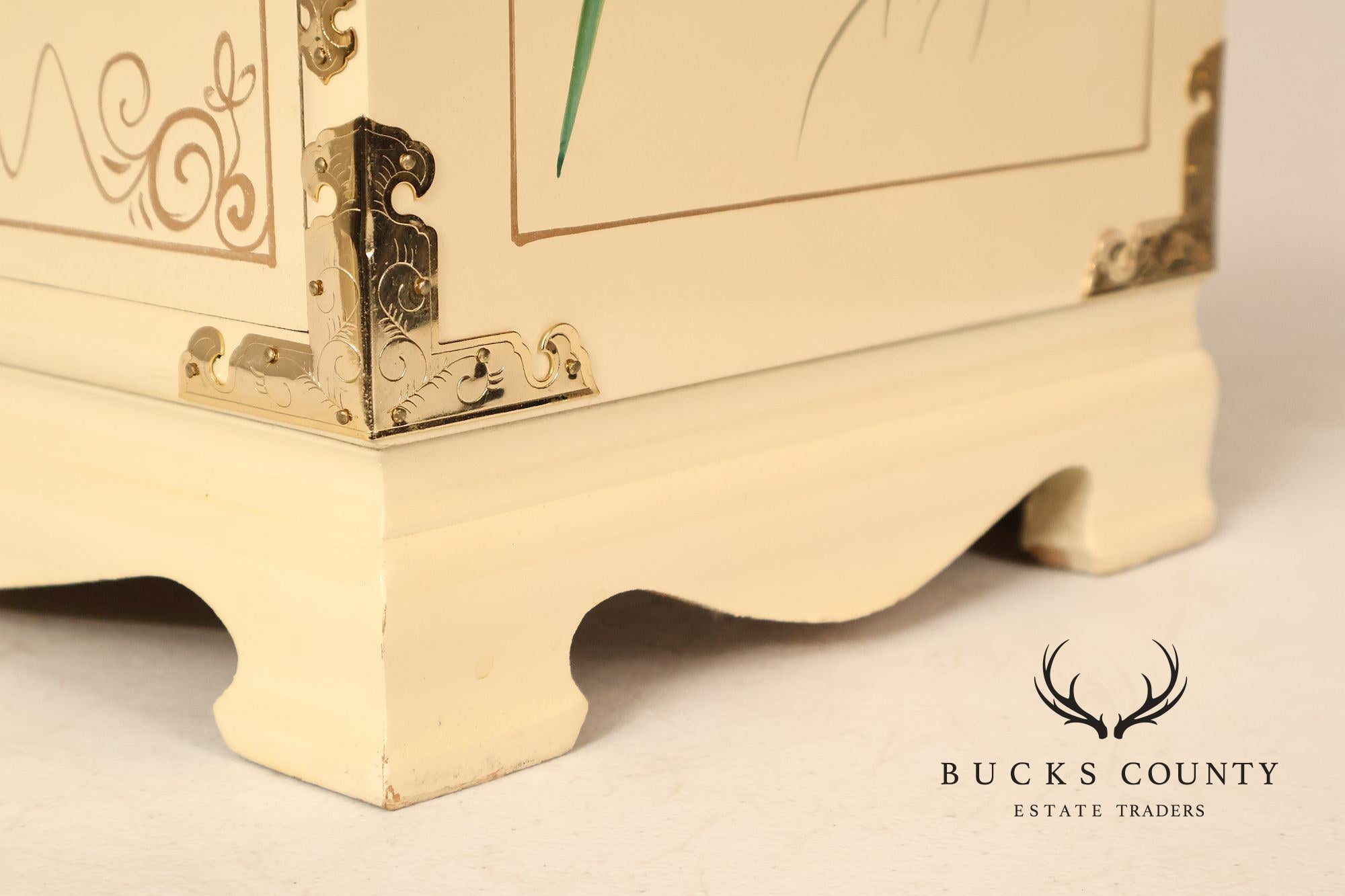 Painted Chinoiserie Style Jewelry Chest